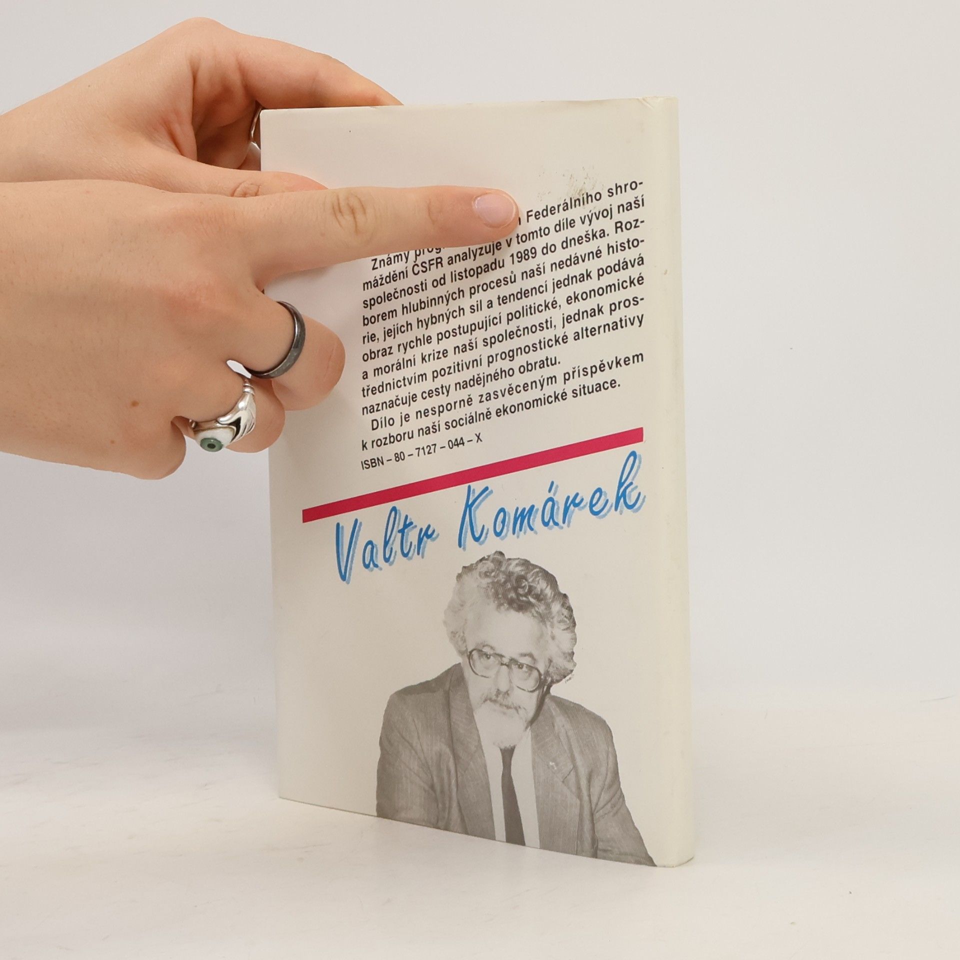 Valtr Komárek Ohrožená revoluce