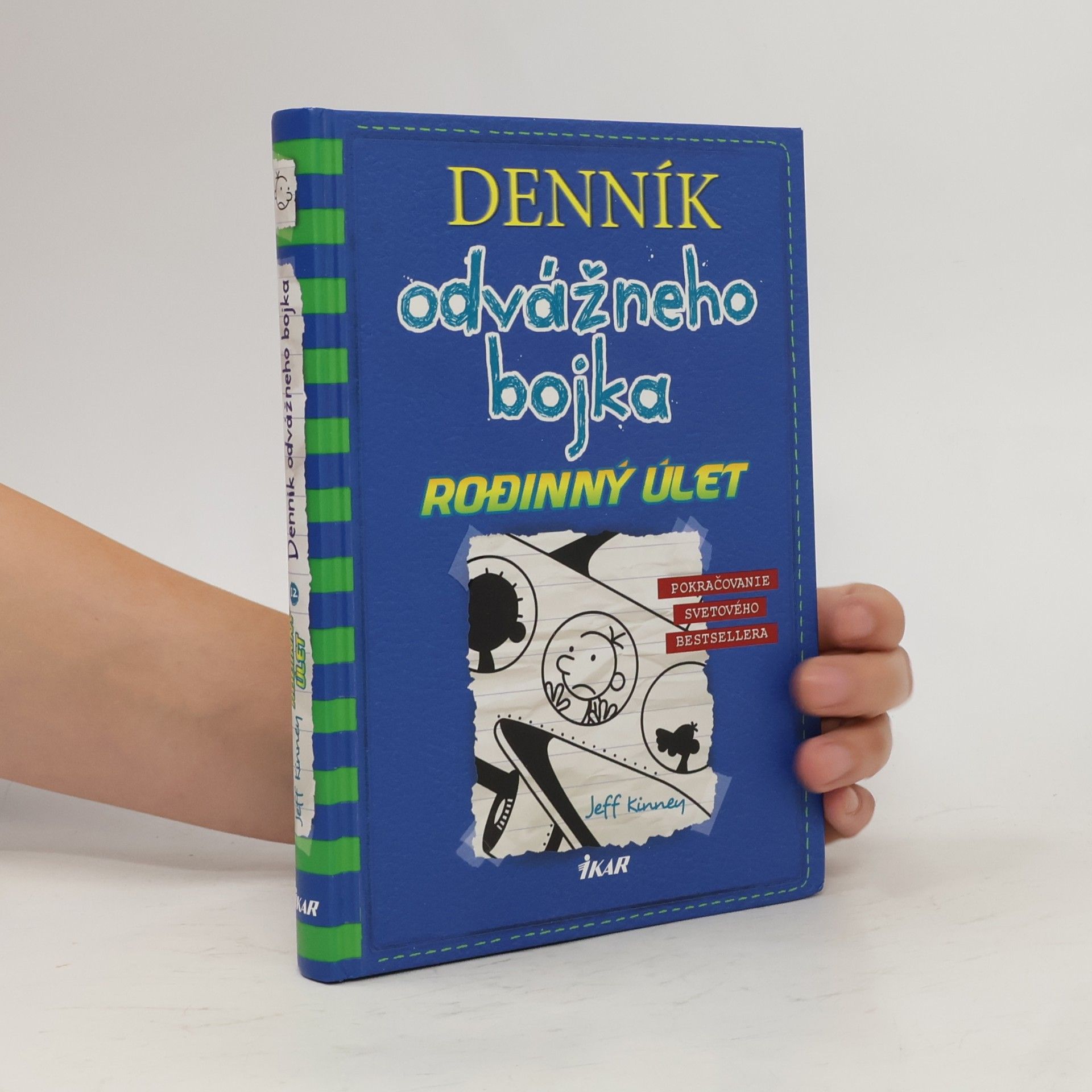 Jeff Kinney Denník odvážneho bojka 12. Rodinný úlet