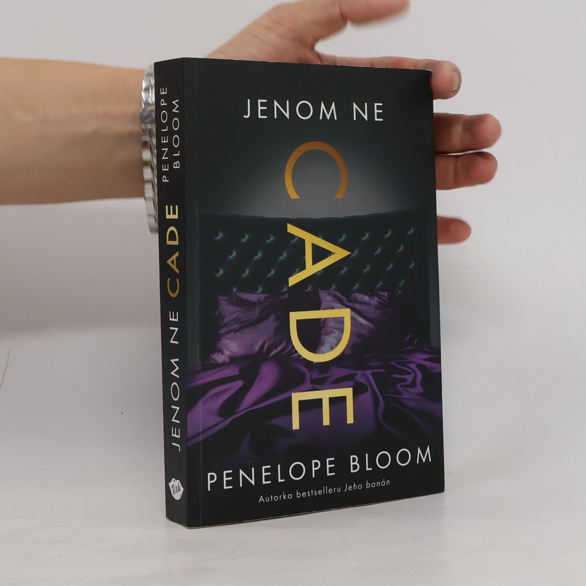 Penelope Bloom Jenom ne Cade