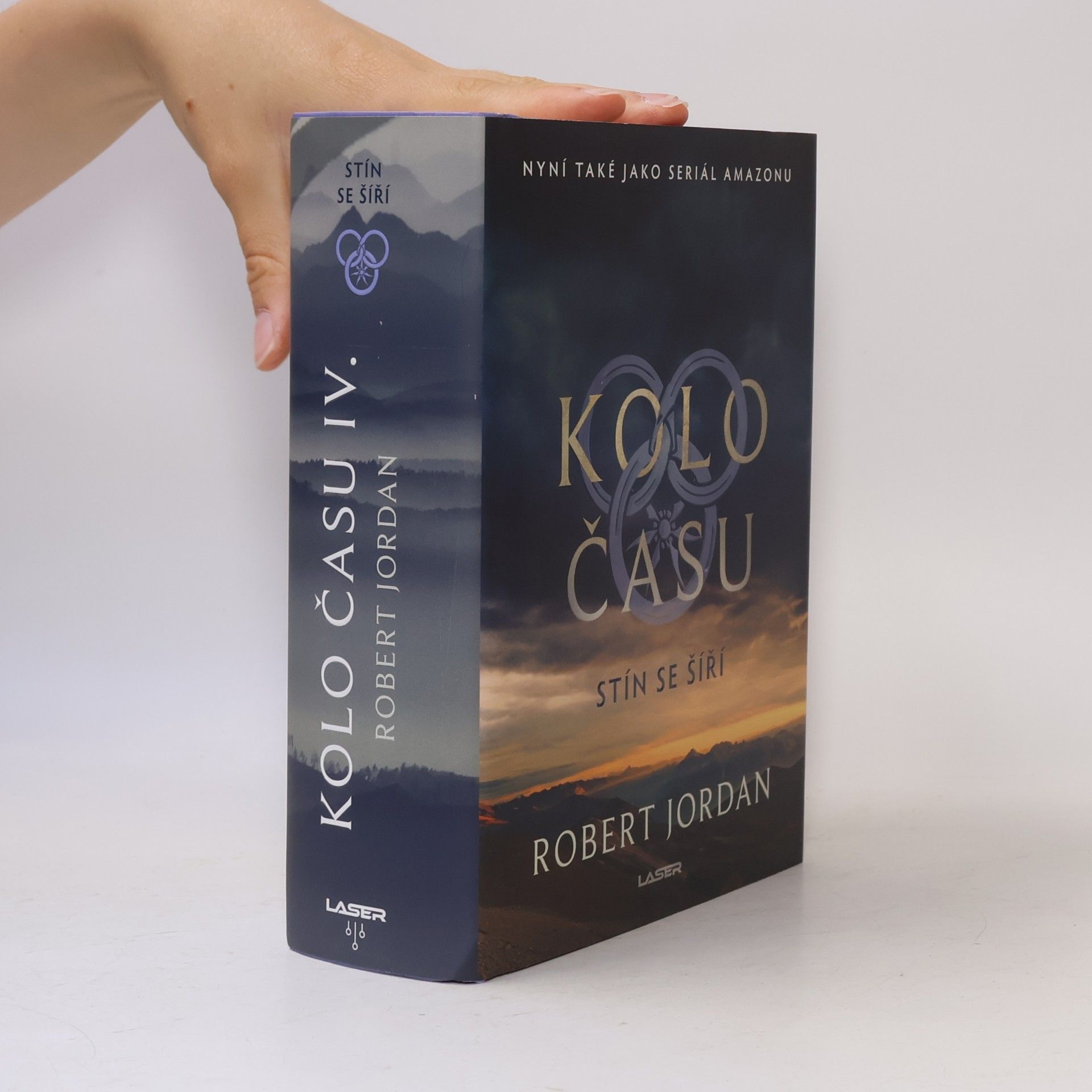 Robert Jordan Kolo času 4. Stín se šíří