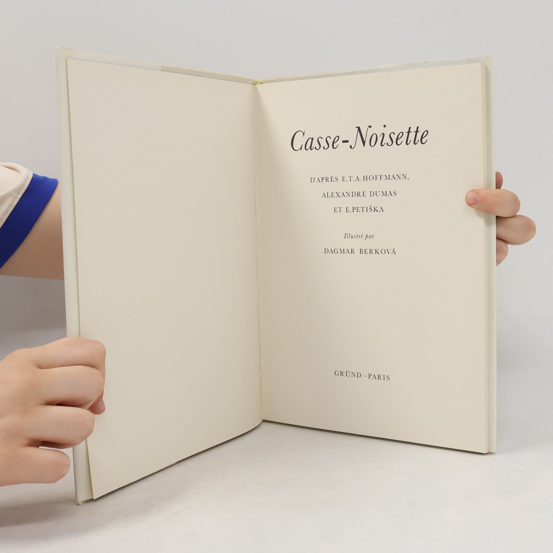 Eduard Petiška Casse - Noisette