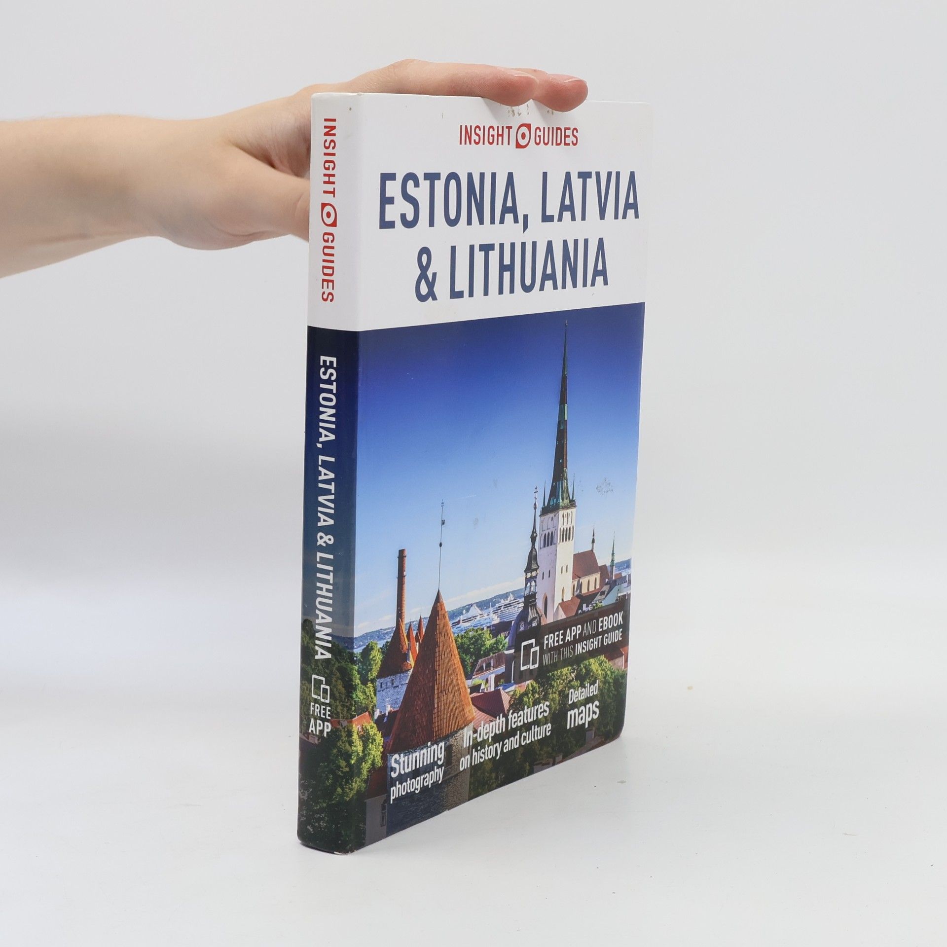 Peter Dragičević Estonia, Latvia and Lithuania Insight Guides