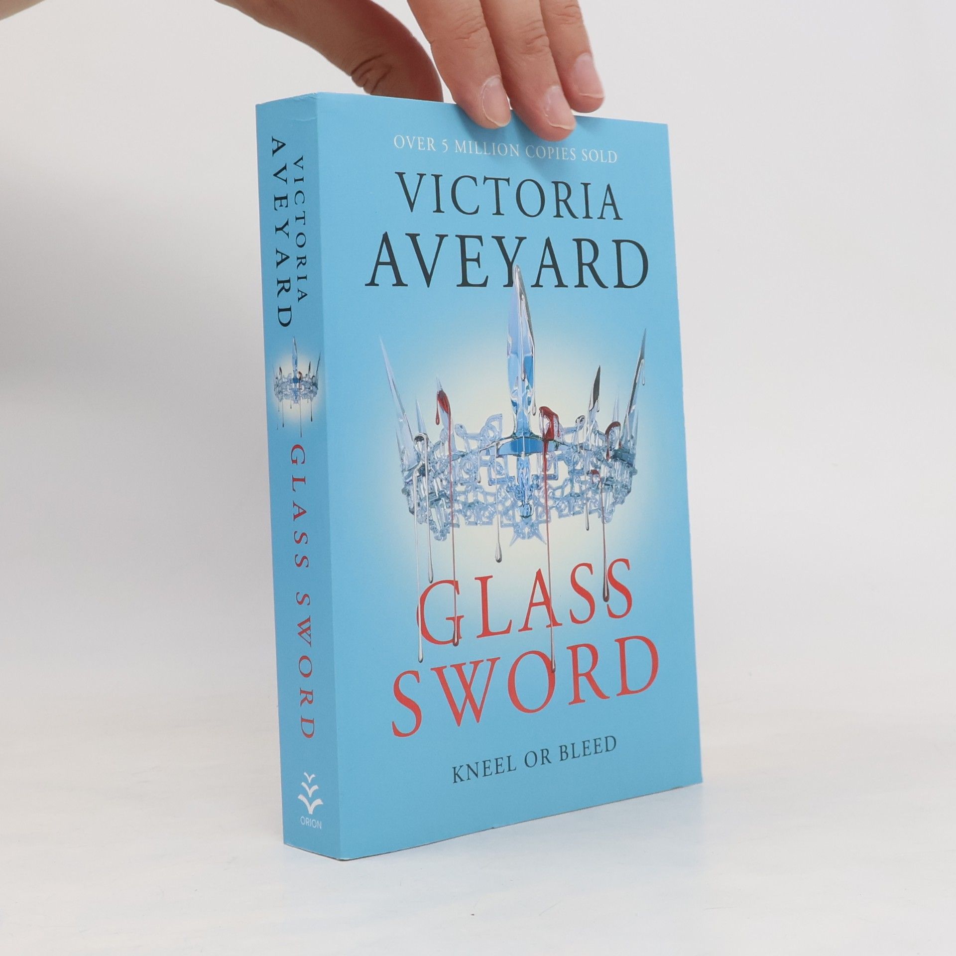 Victoria Aveyard Glass sword
