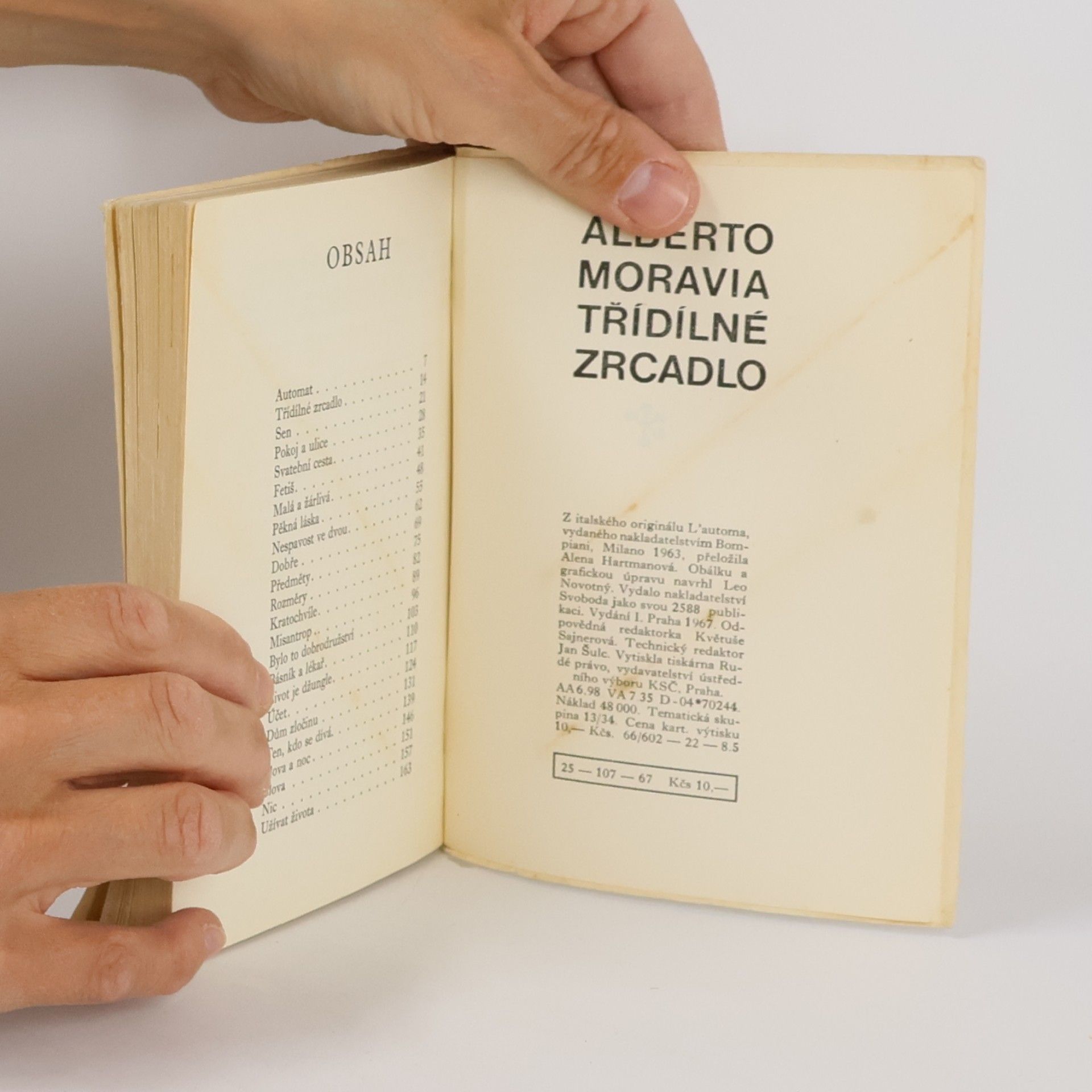 Alberto Moravia Třídílné zrcadlo