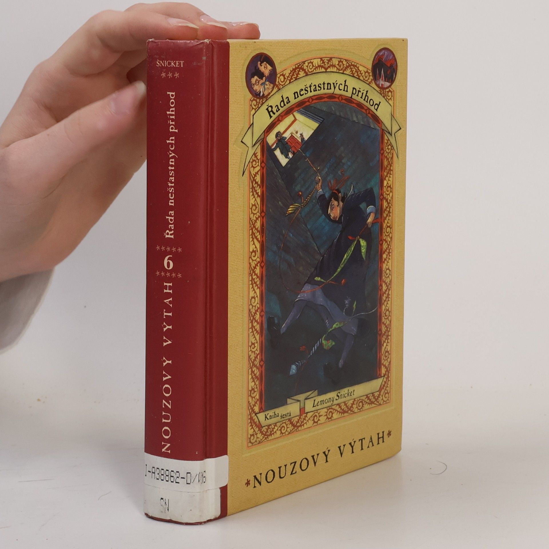 Lemony Snicket Řada nešťastných příhod 6. Nouzový výtah