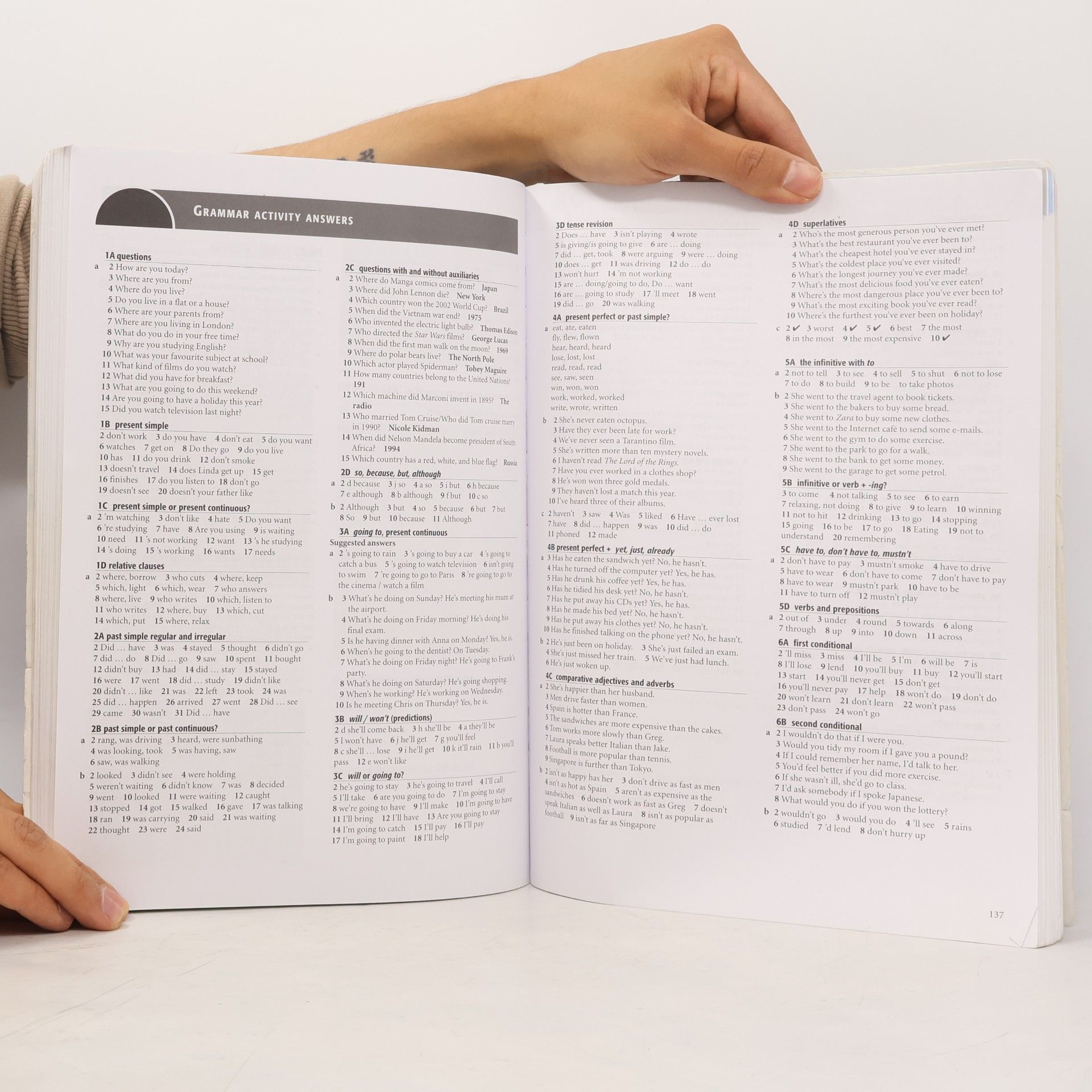 Clive Oxeden New English File. Pre-intermediate. Teacher's book