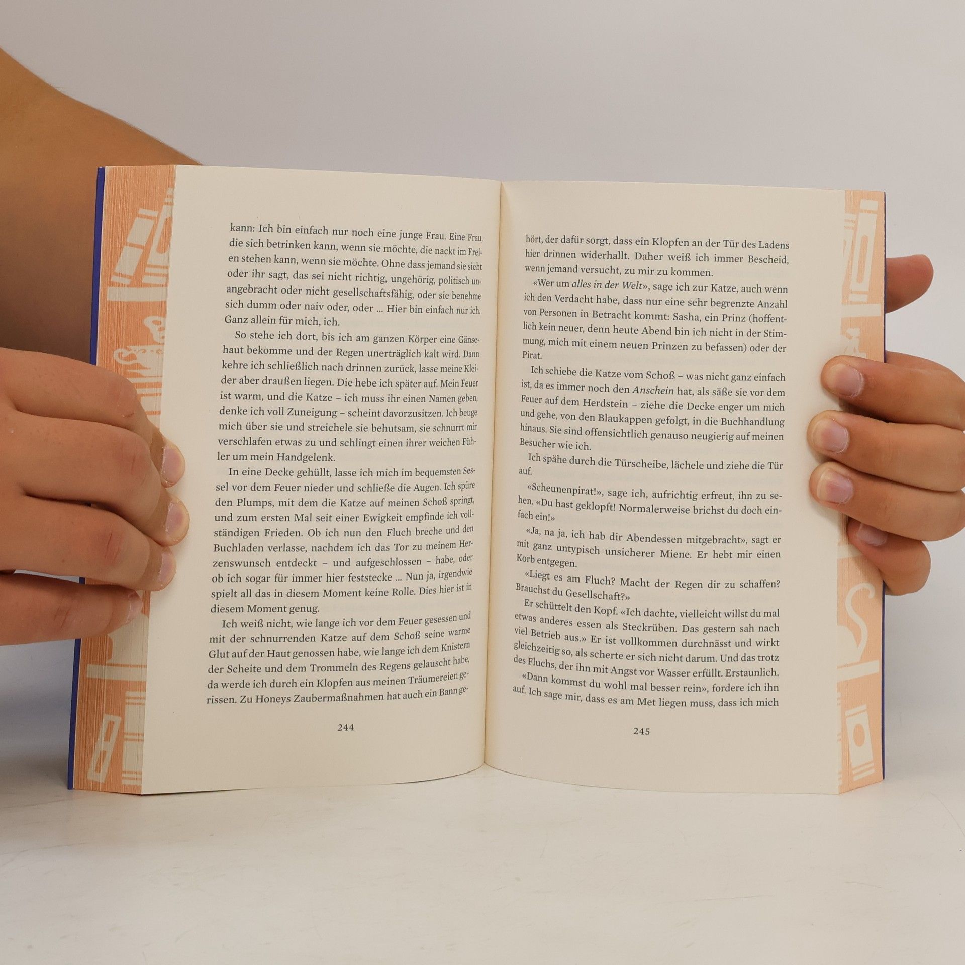 Amy Coombe Cursed for Good – Eine Prinzessin. Ein Pirat. Und ein verfluchter Buchladen.