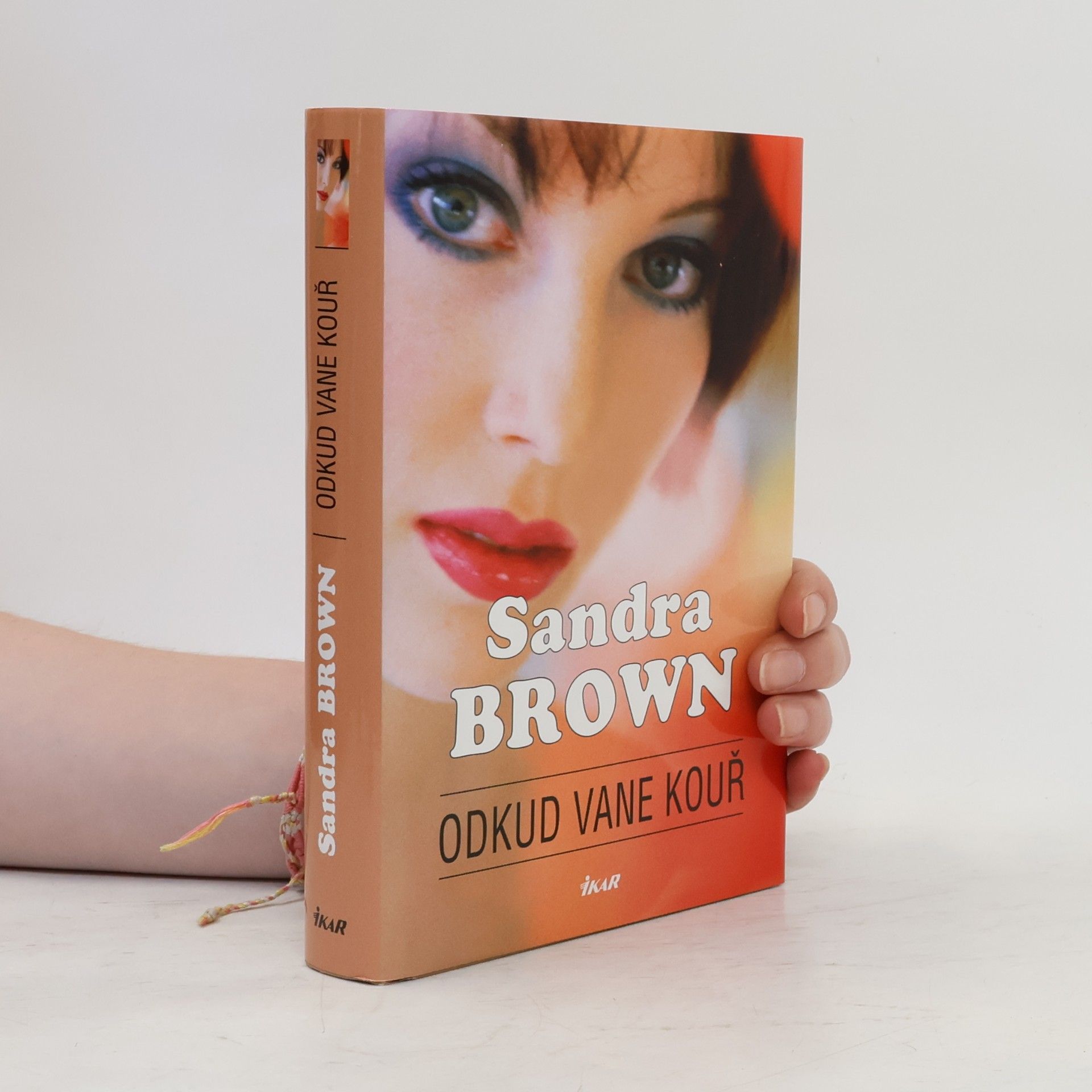 Sandra Brown Odkud vane kouř