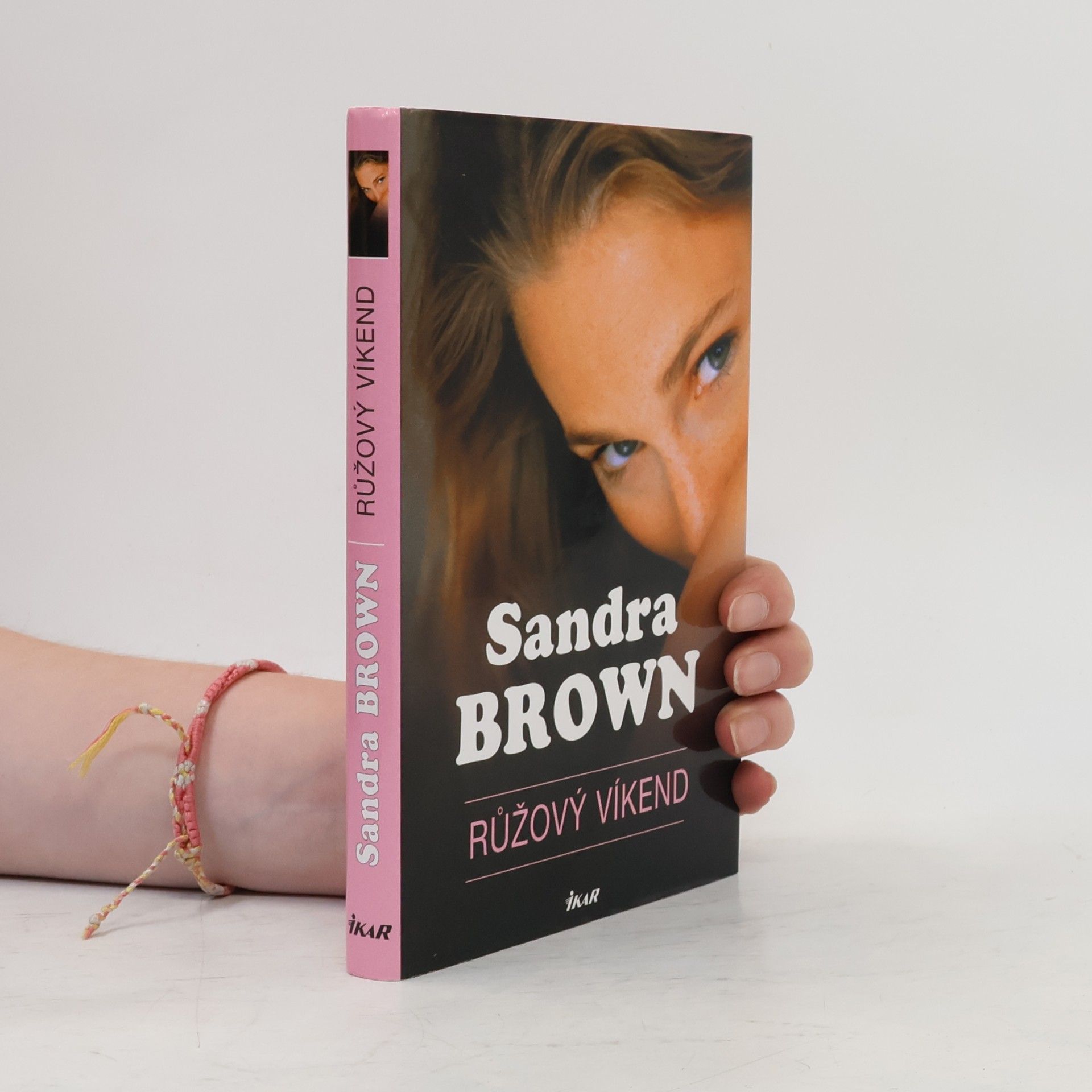 Sandra Brown Růžový víkend
