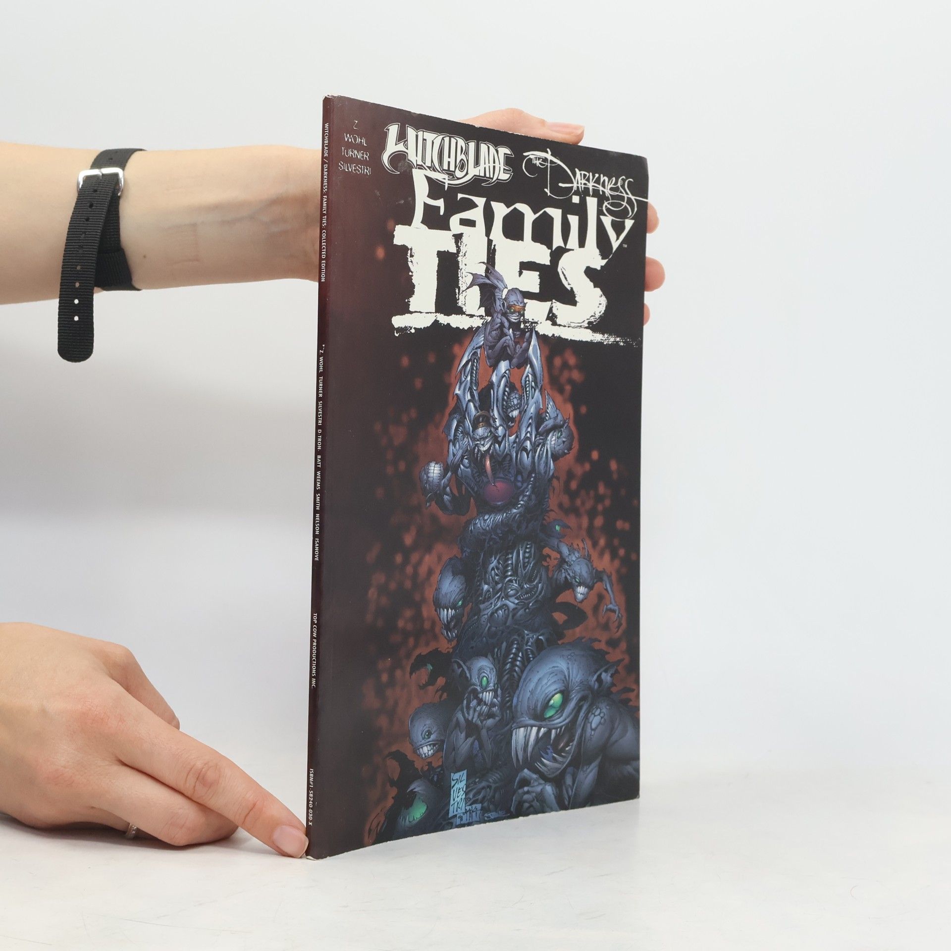 David Wohl Darkness - Family Ties