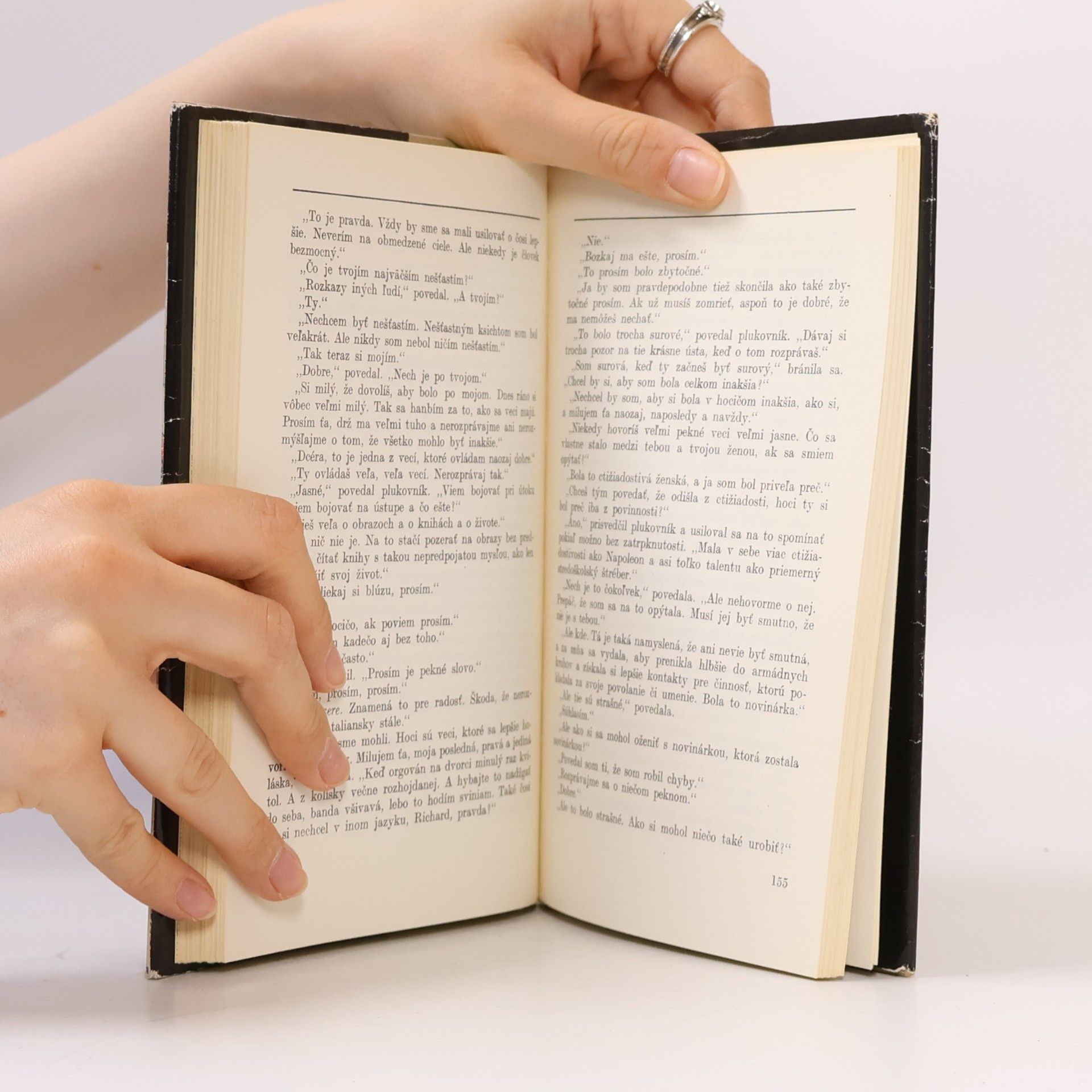Ernest Hemingway Cez rieku a pod stromy