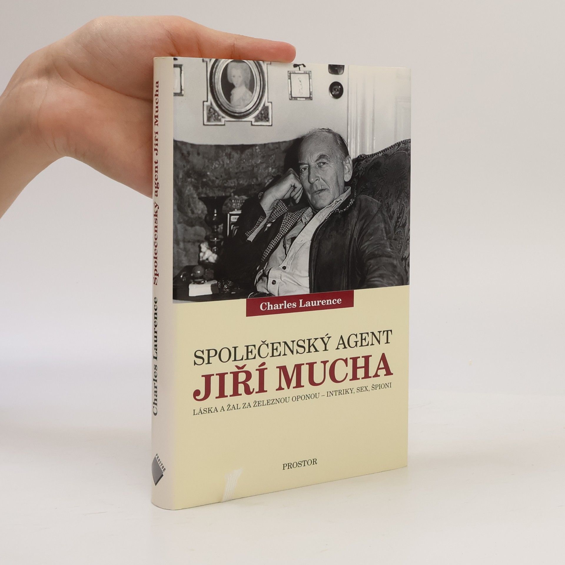 Charles Laurence Společenský agent Jiří Mucha