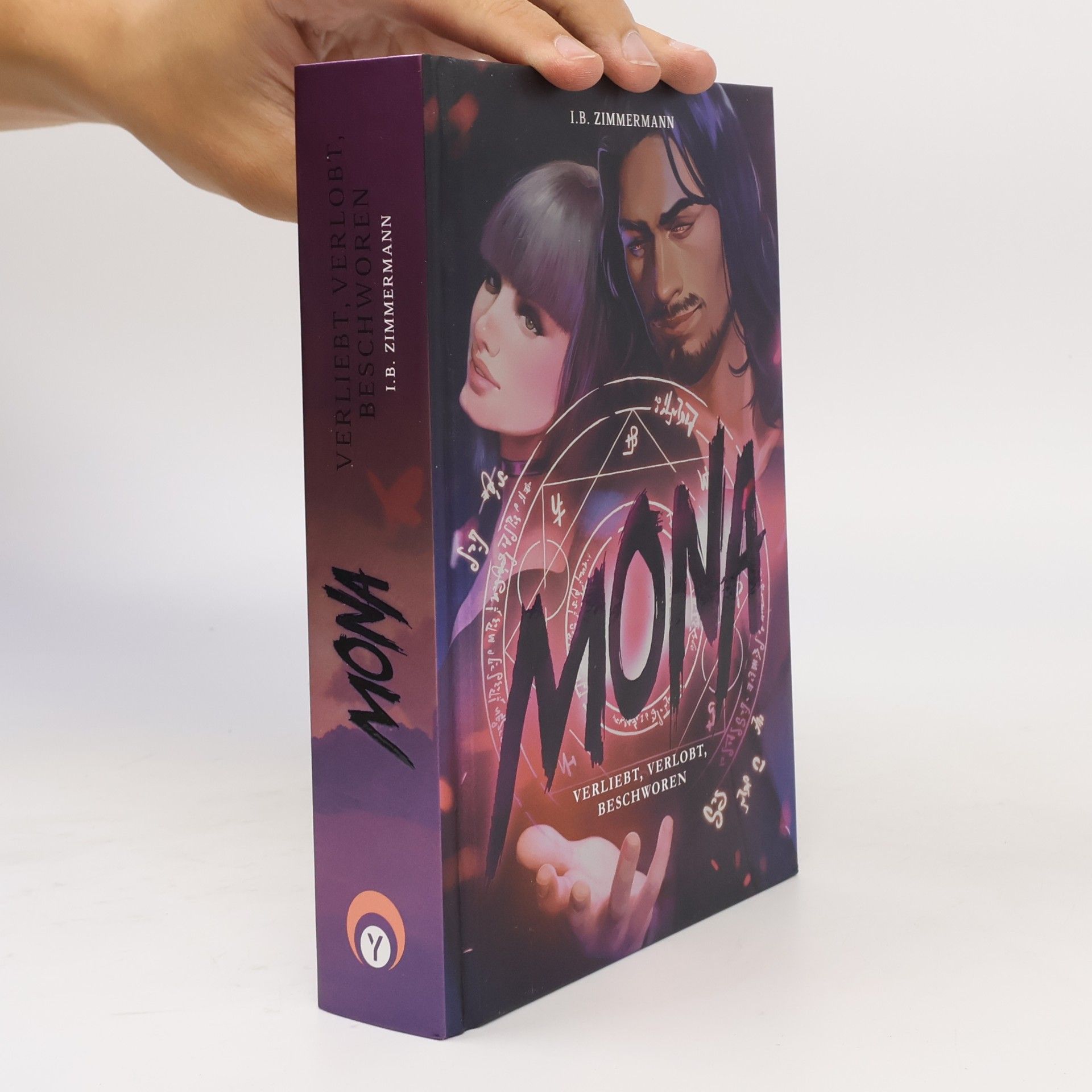 Mona