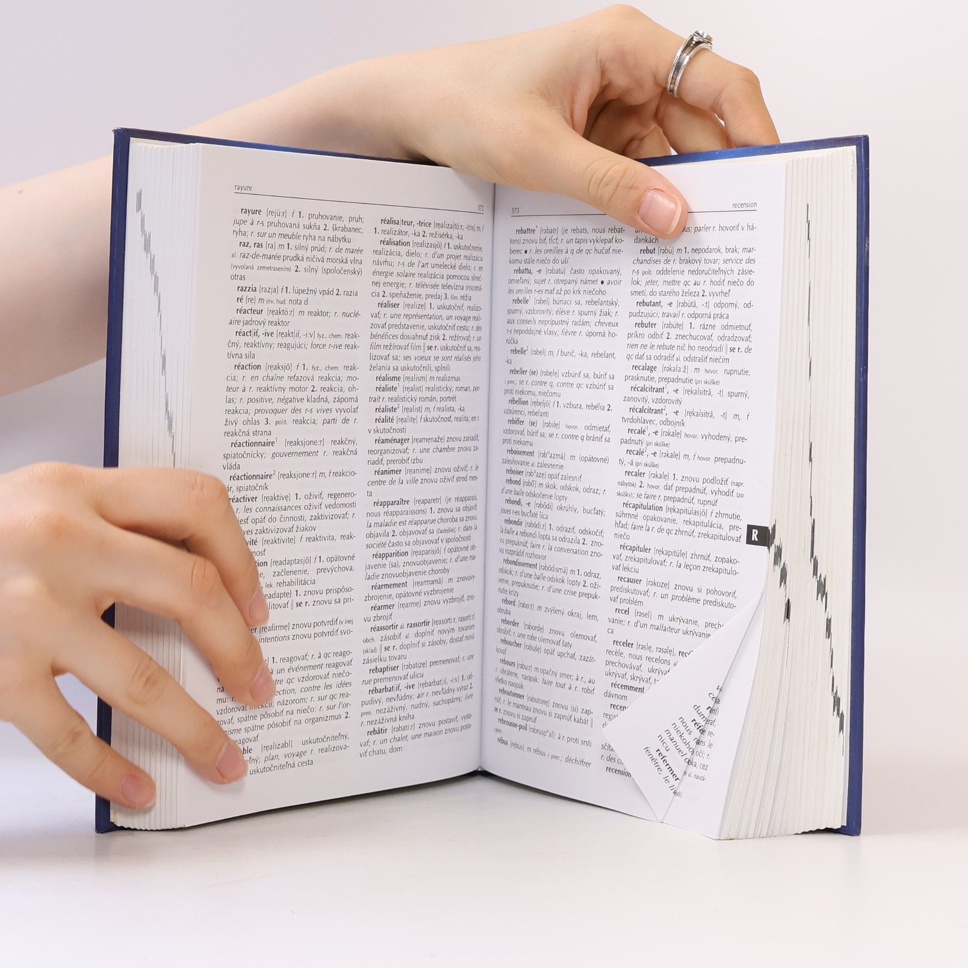 Hana Mináriková Slovník francúzsko/slovenský, slovensko/francúzský. Dictionnaire français/slovaque, slovaque/français