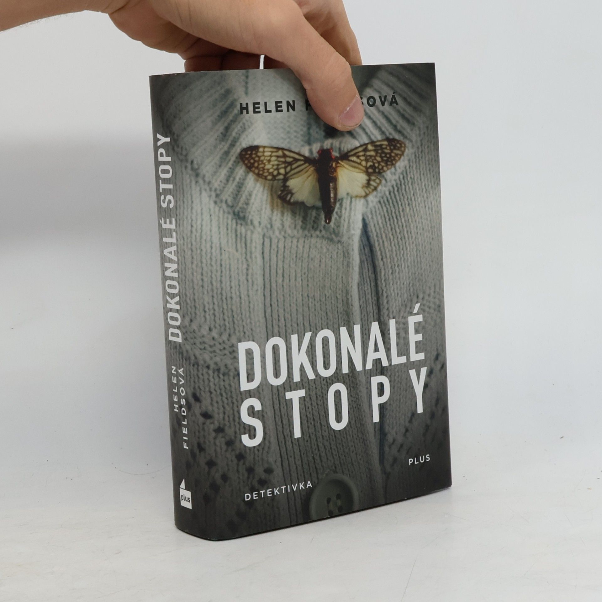 Helen Fields Dokonalé stopy