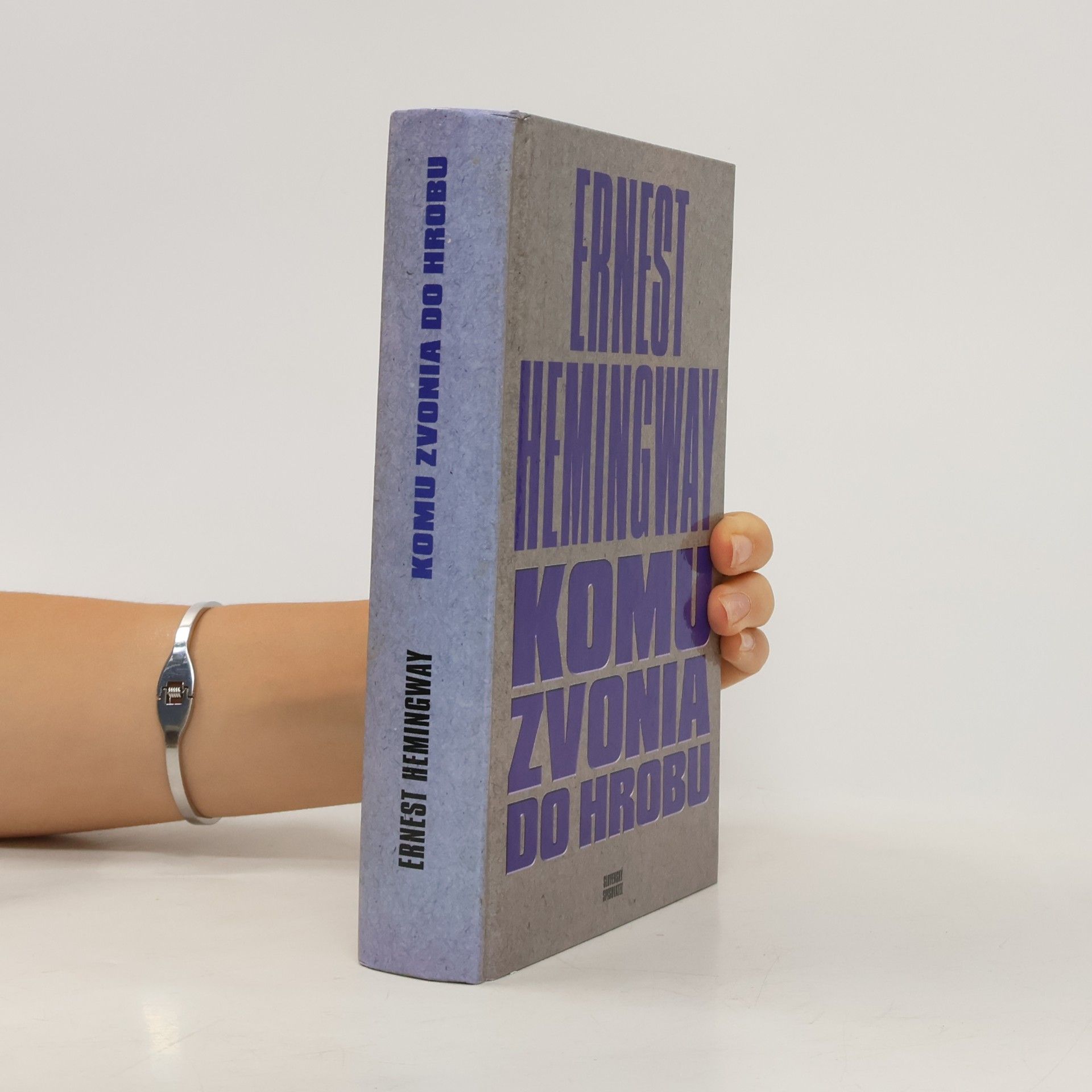 Ernest Hemingway Komu zvonia do hrobu