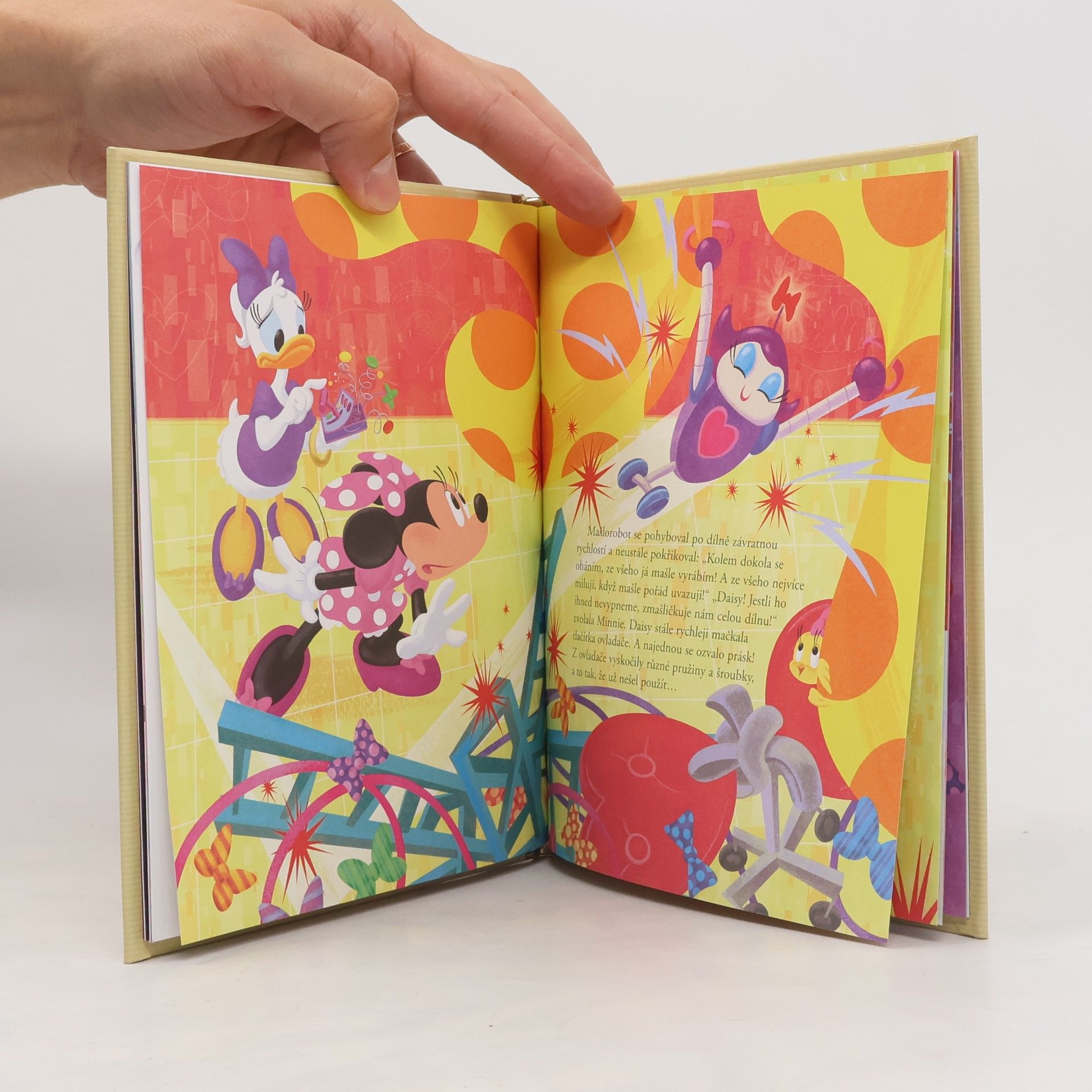 Various authors Zlatá sbírka pohádek 22. Minnie Mouse a mašlobotka