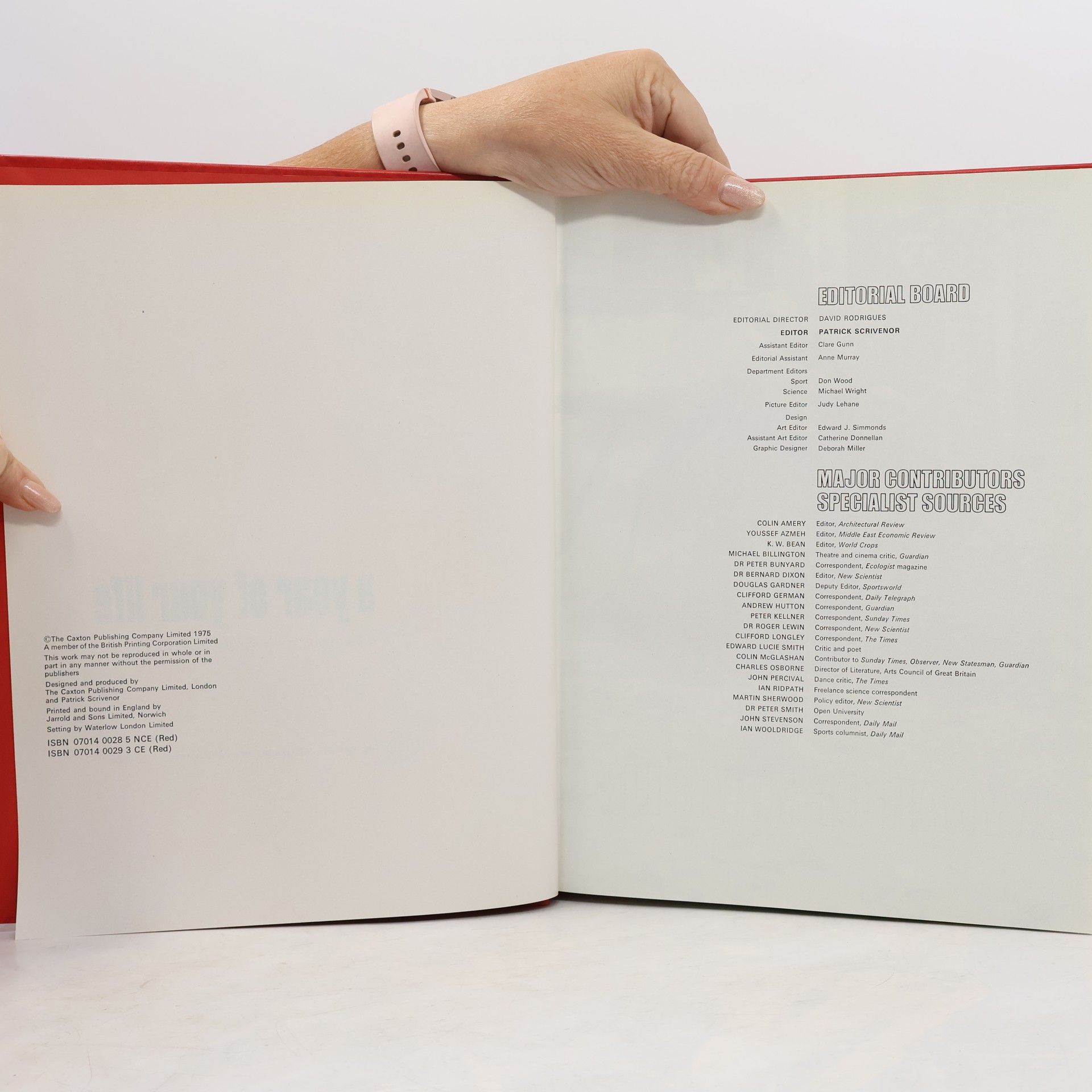Kolektiv autorů The New Caxton Encyklopedia. 1975 Yearbook