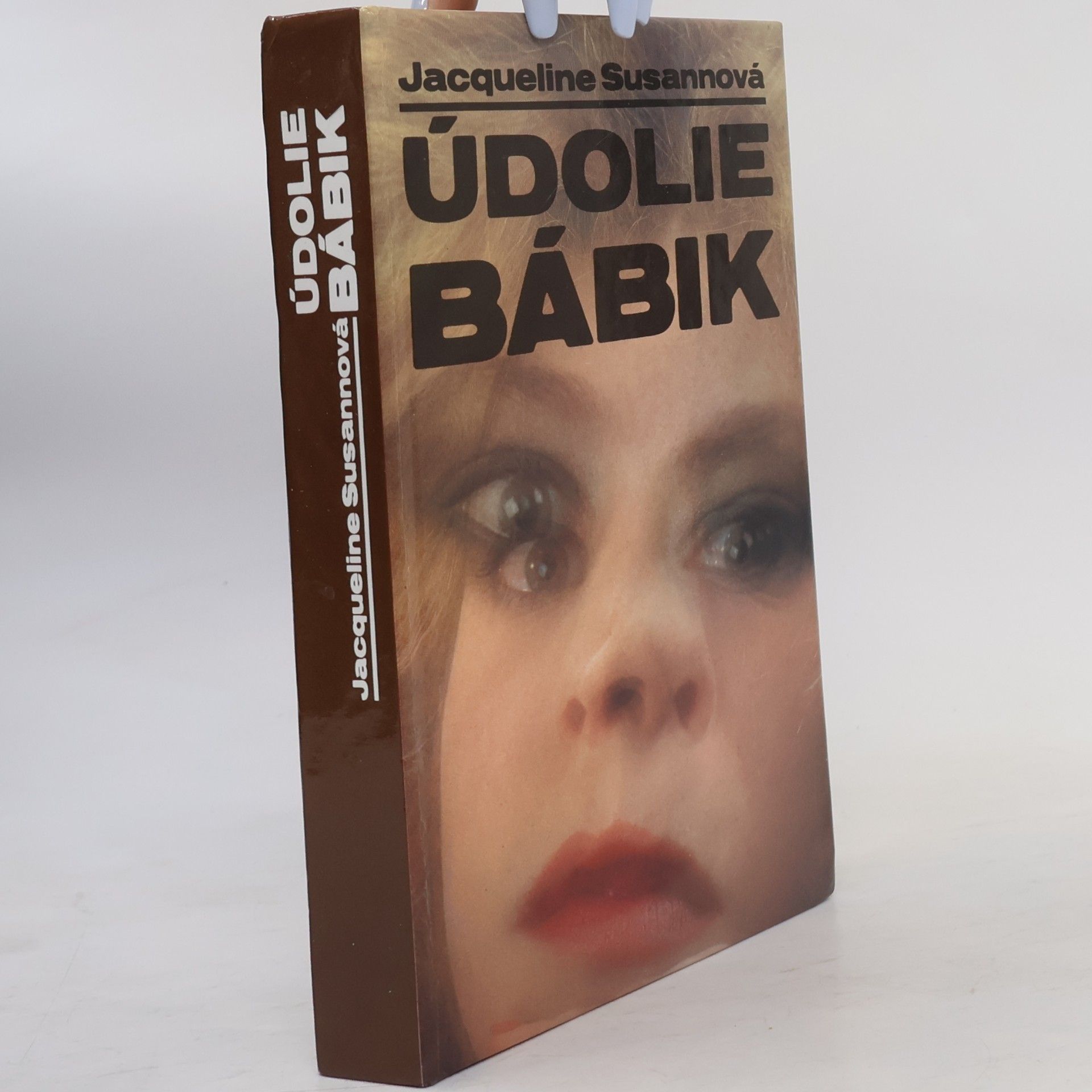 Jacqueline Susann Údolie bábik