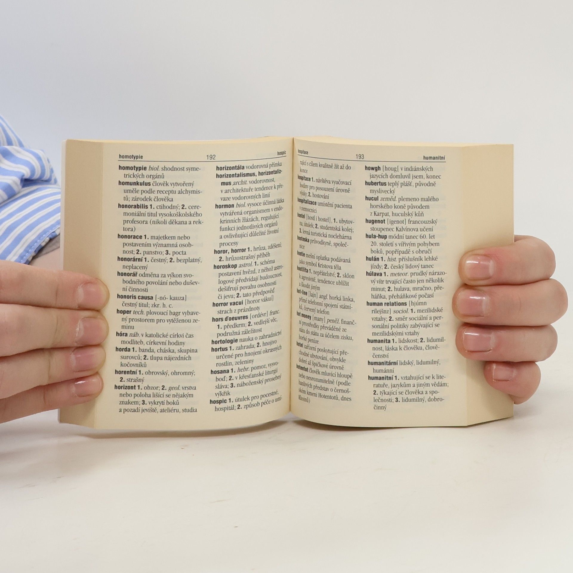 Collectif d'auteurs Praktický slovník cizích slov