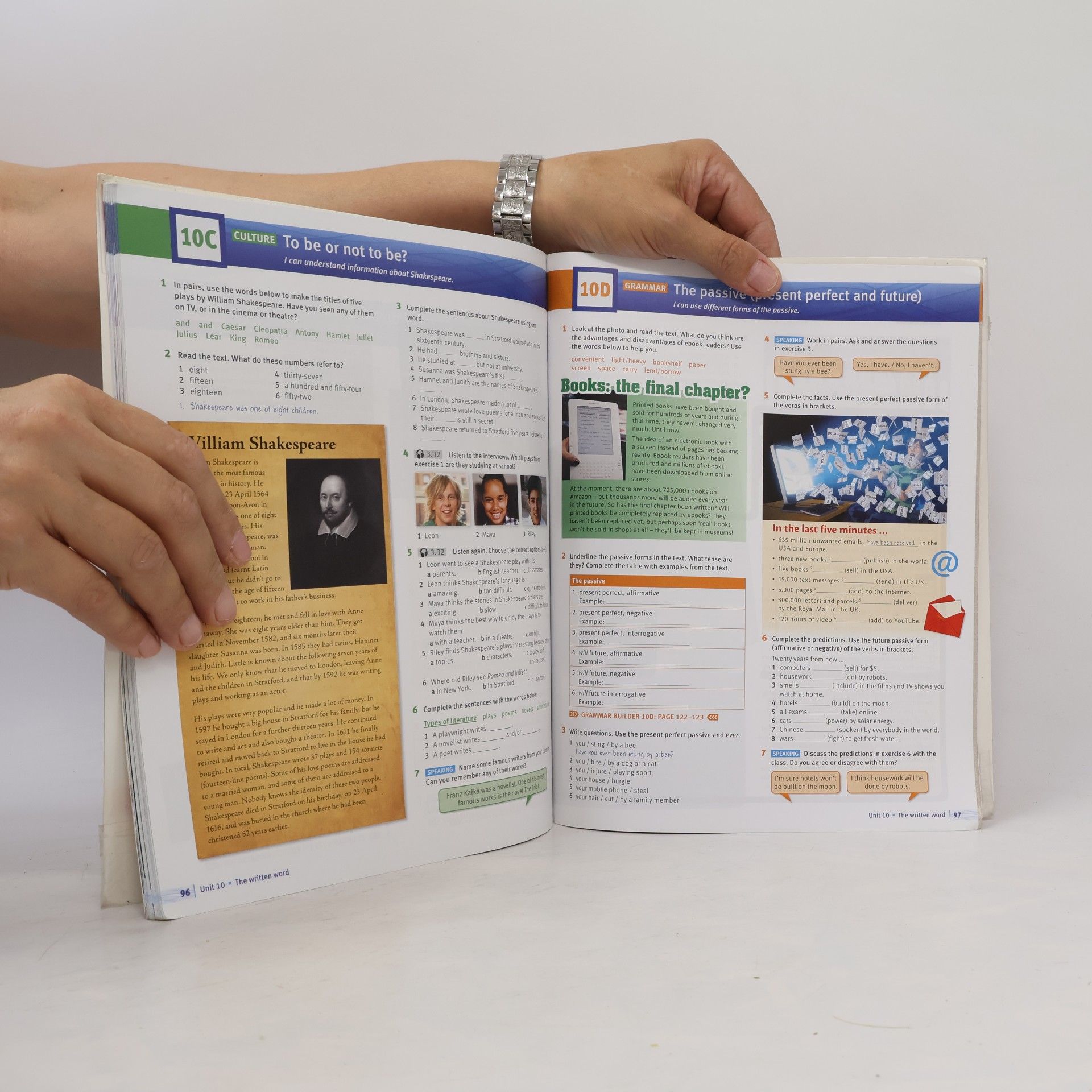 Tim Falla Solutions 2nd Edition Pre-Intermediate. Student's Book Pack