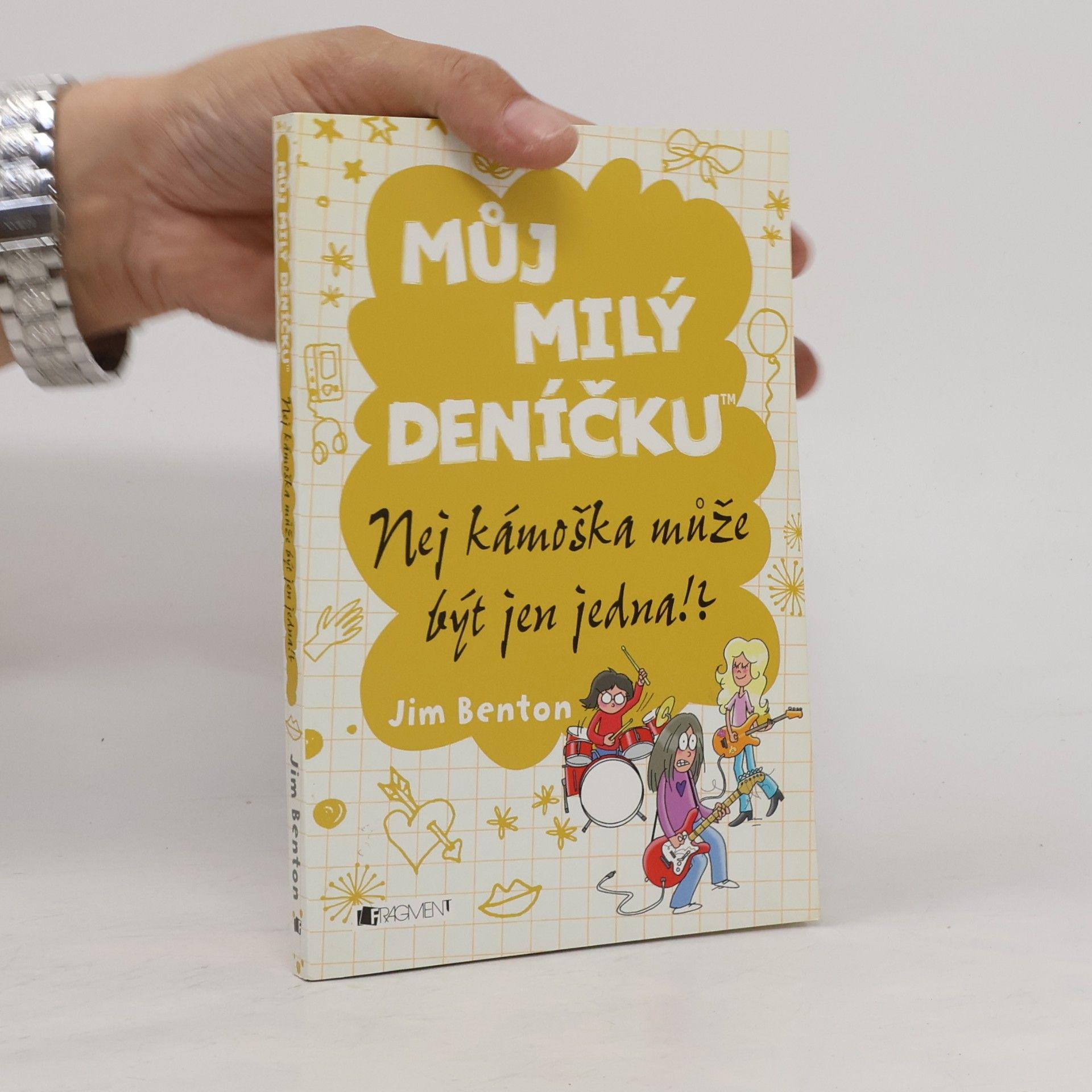 Můj milý deníčku. Nej kámoška může být jen jedna!?