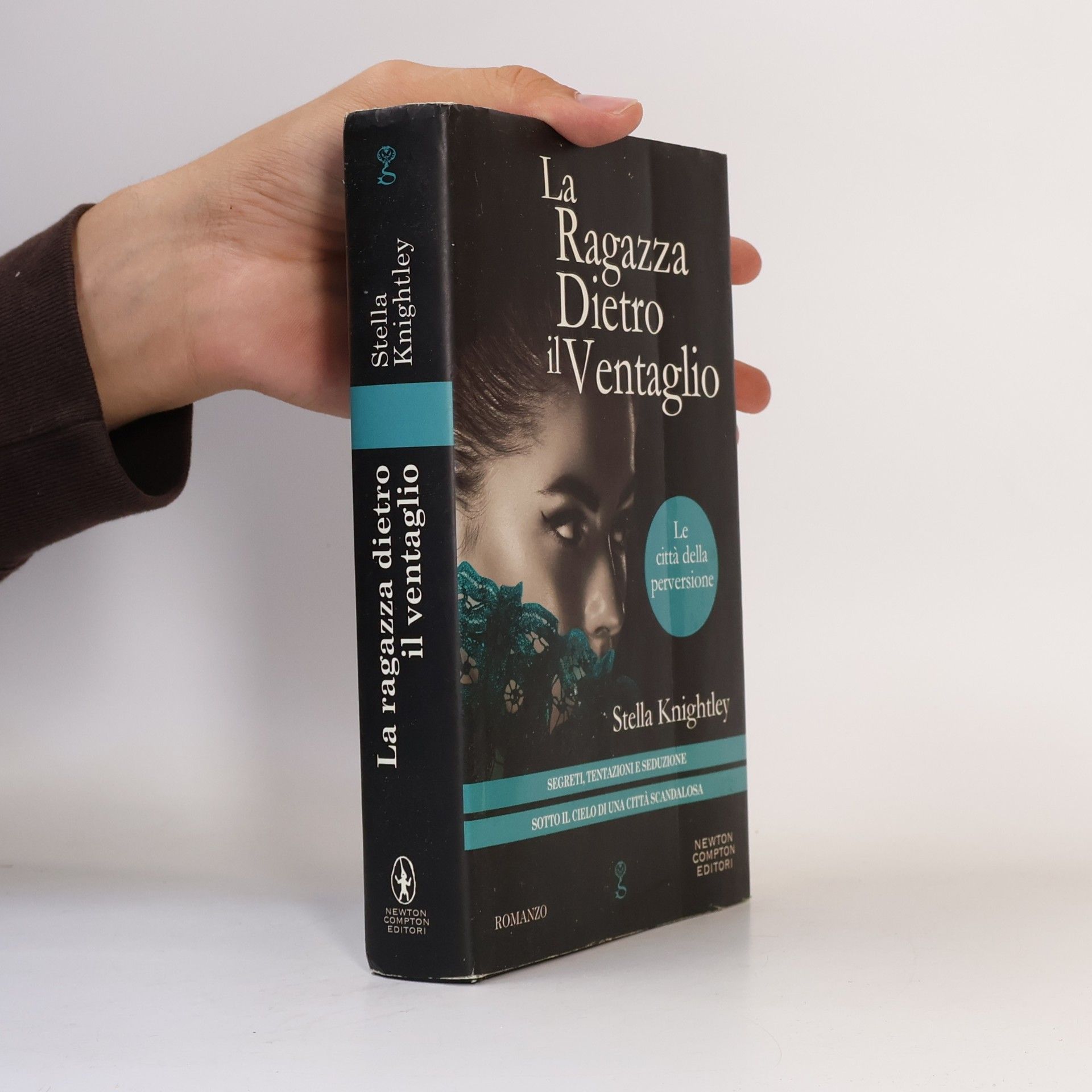 Elisa Romano Le città della perversione. La ragazza dietro il ventaglio