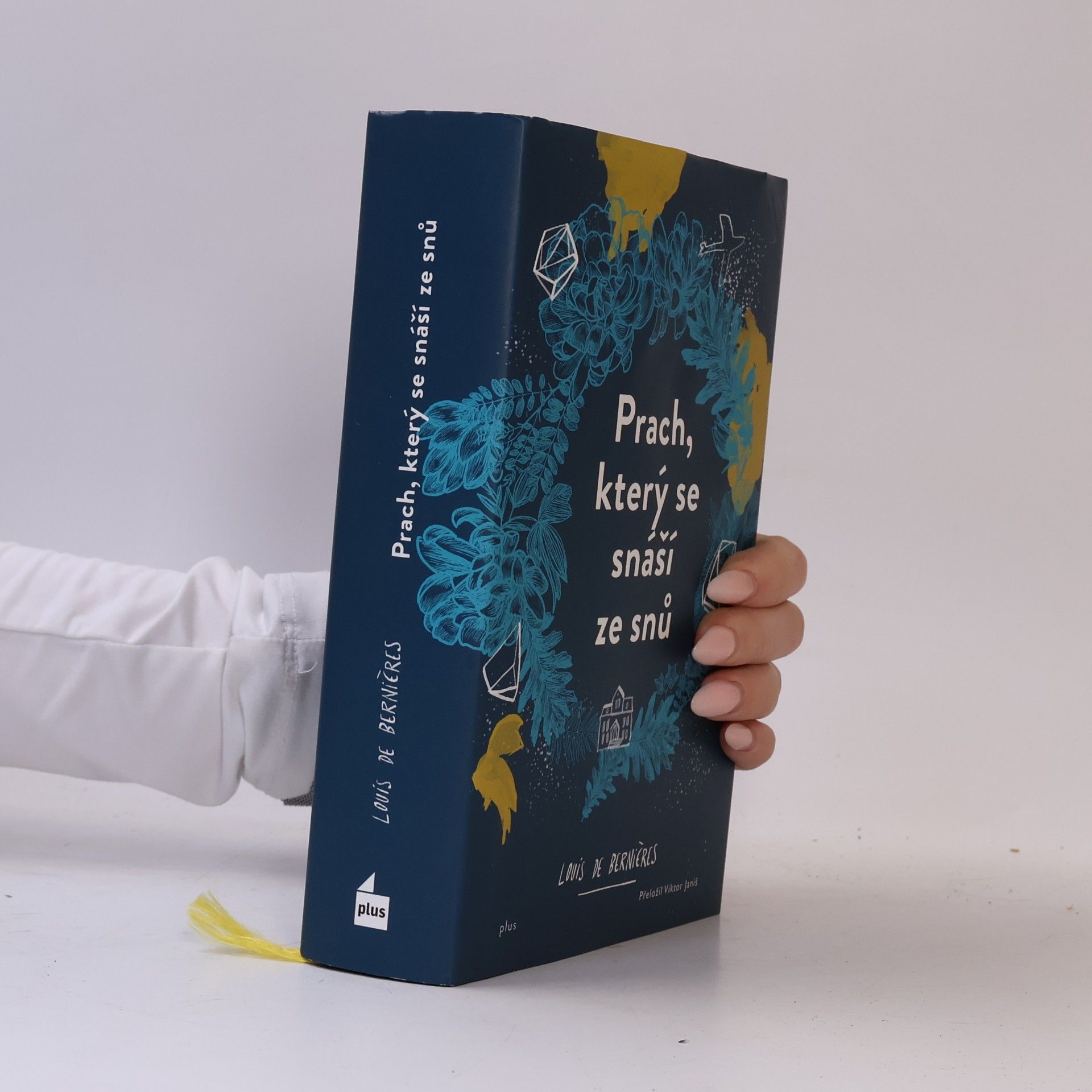 Louis de Bernières Prach, který se snáší ze snů