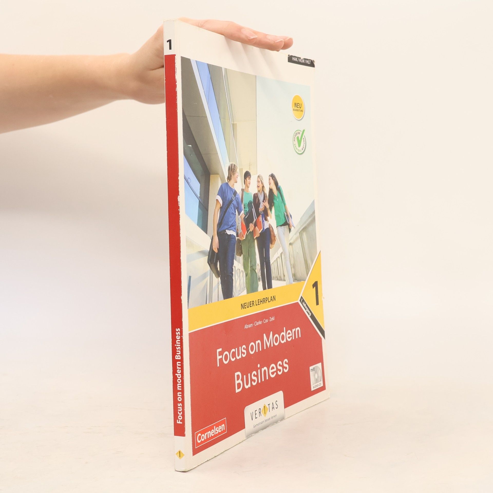 Autores varios Focus on Modern business