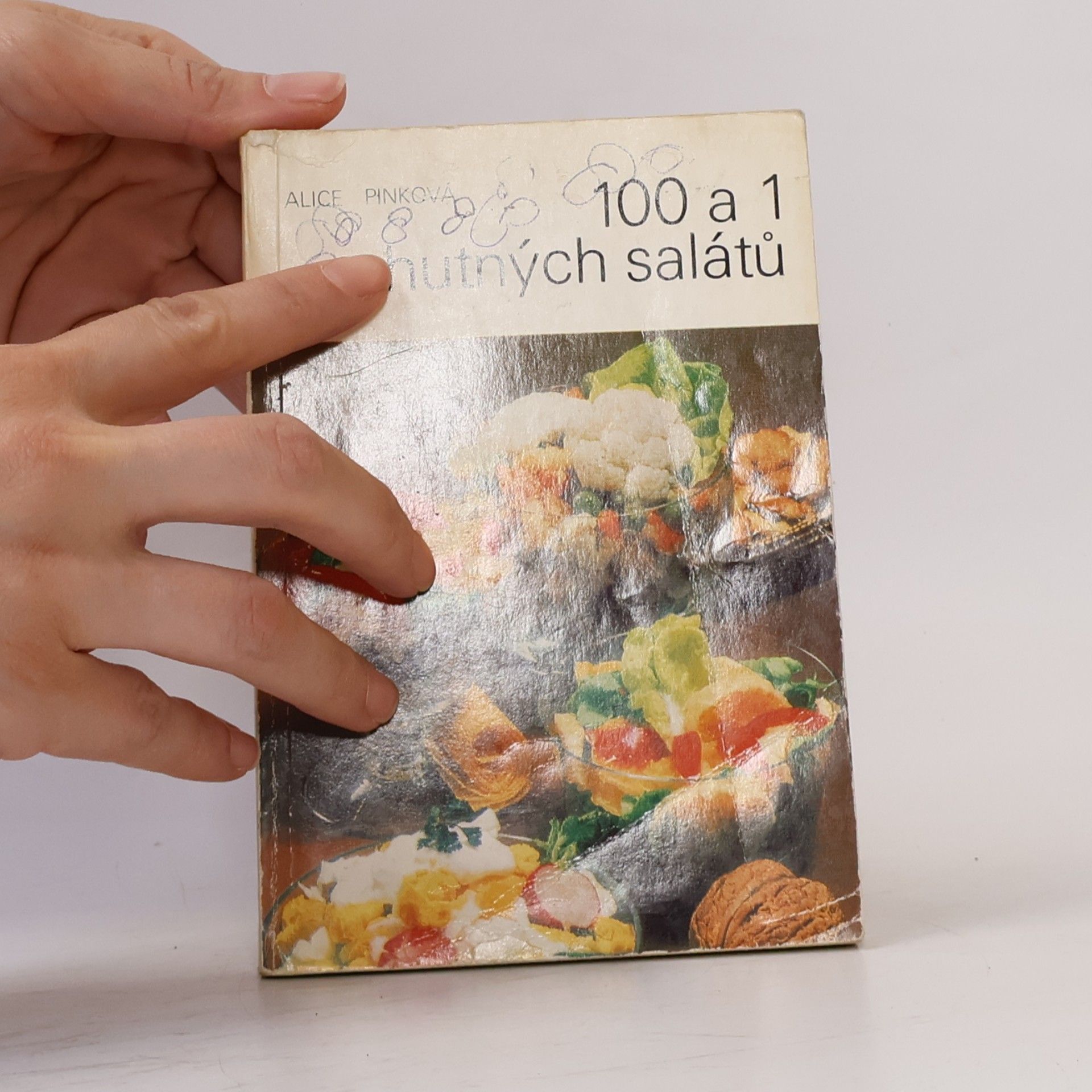 Alice Pinková 100 a 1 chutných salátů