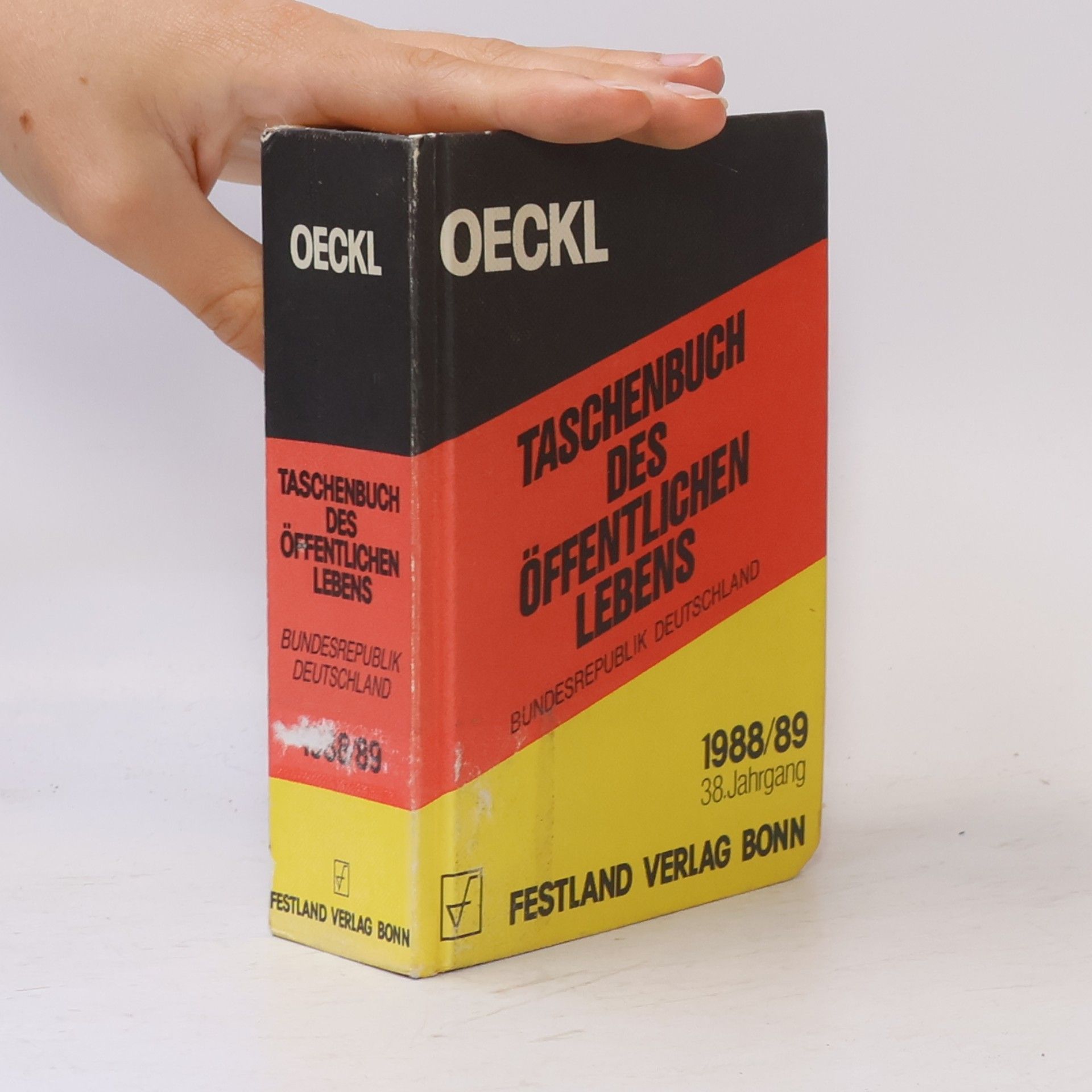 Taschenbuch des öffentlichen Lebens 1988/89