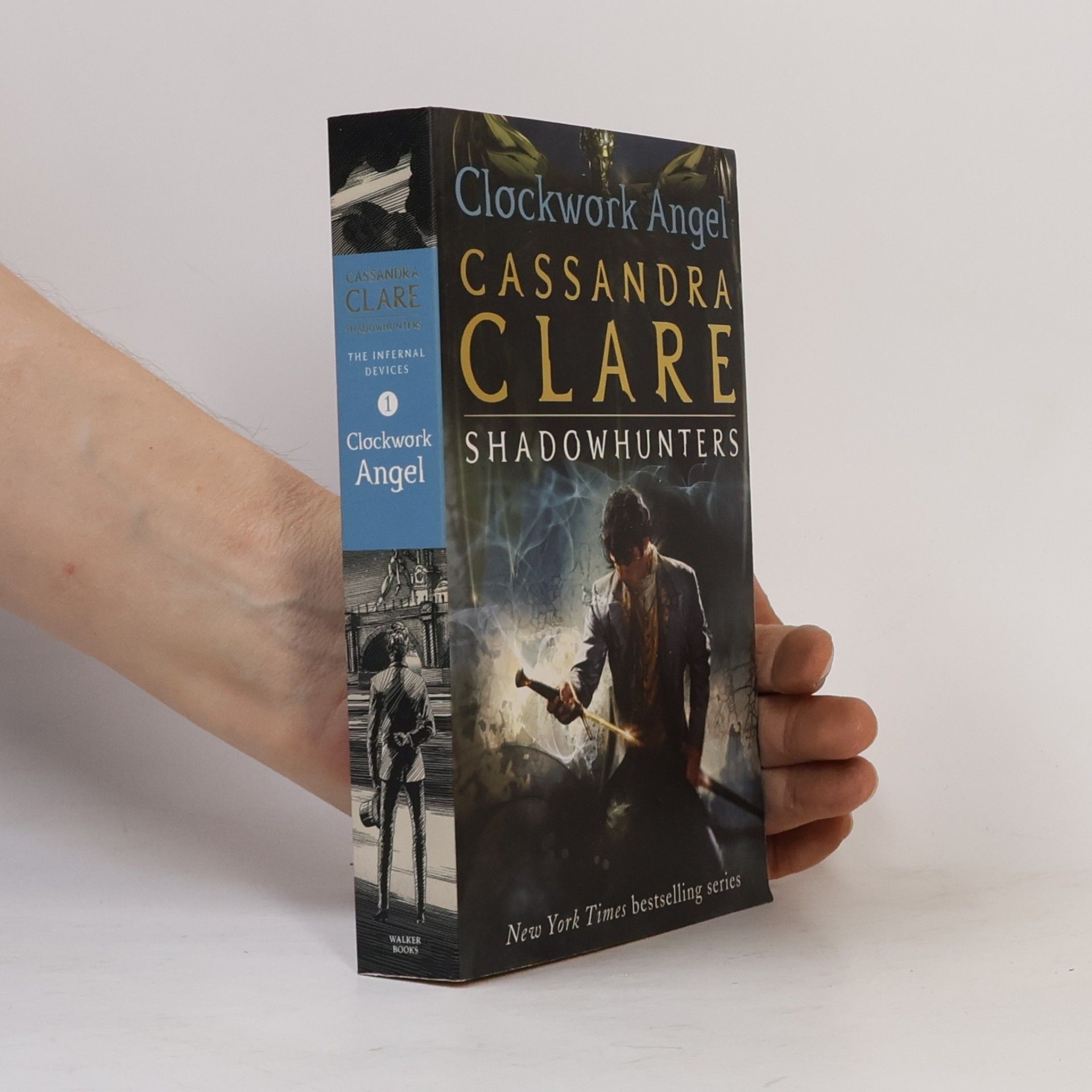 Cassandra Clare The infernal devices, book one. Clockwork angel