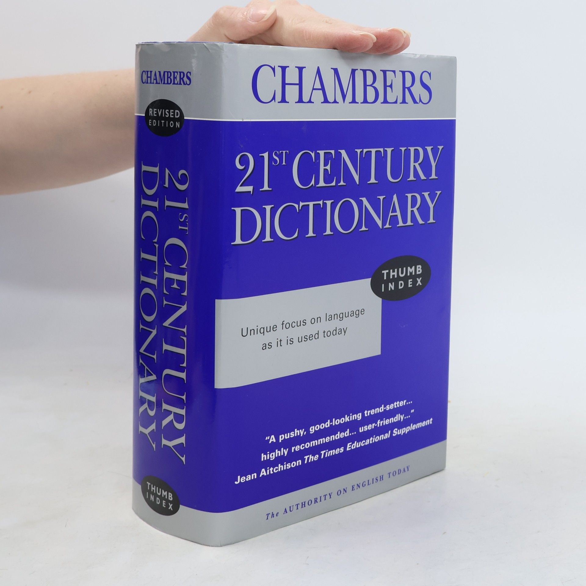 Mairi Robinson Chambers 21st century dictionary