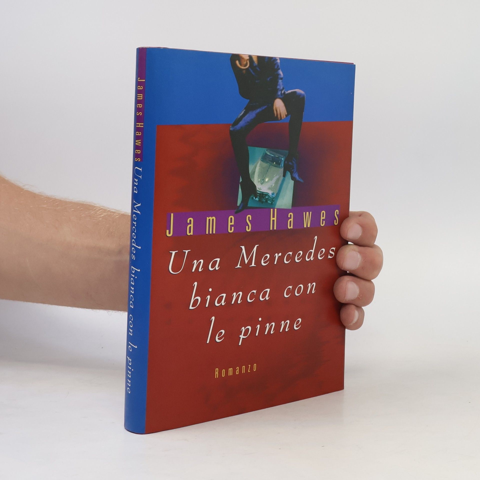 James Hawes Una Mercedes bianca con le pinne