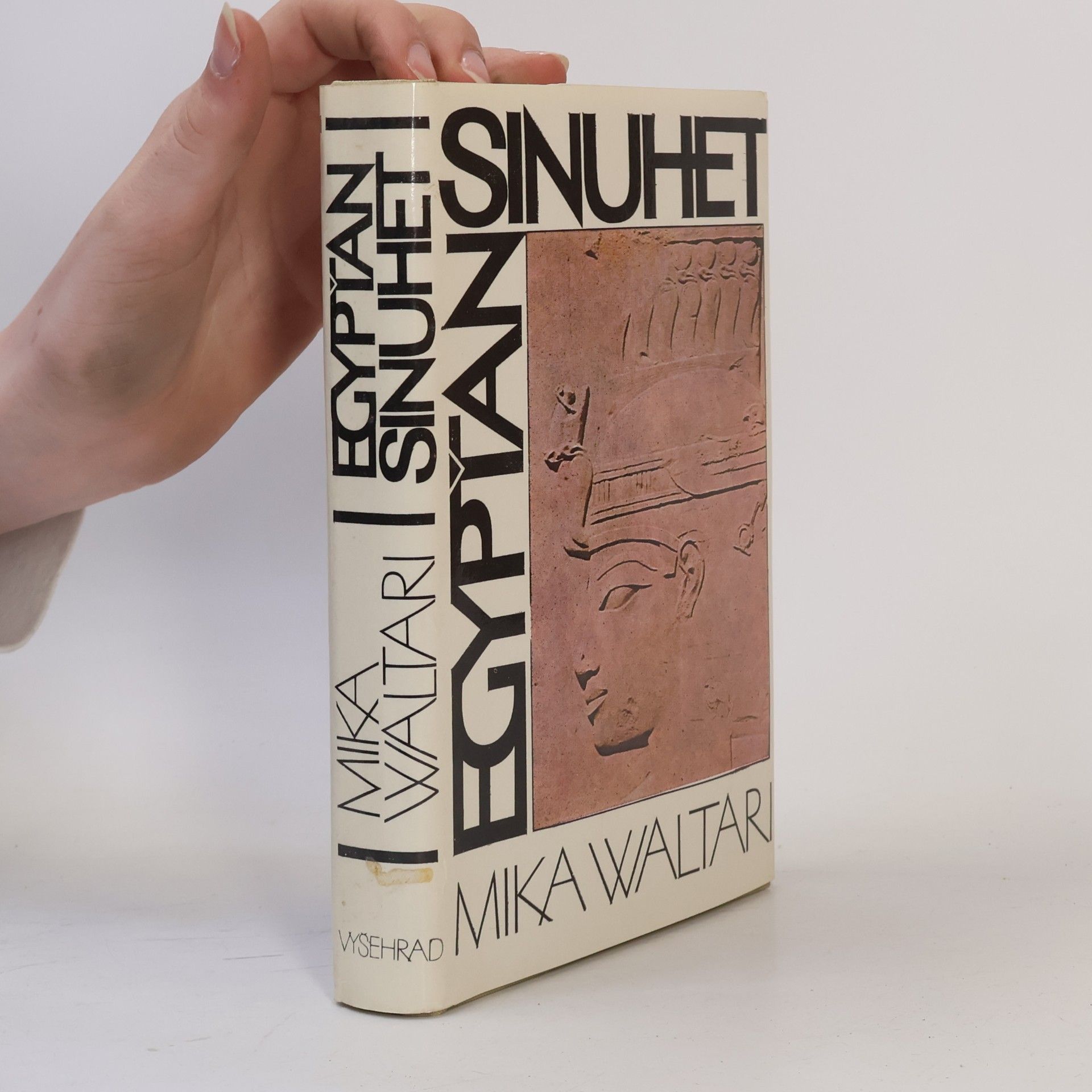 Mika Waltari Egypťan Sinuhet