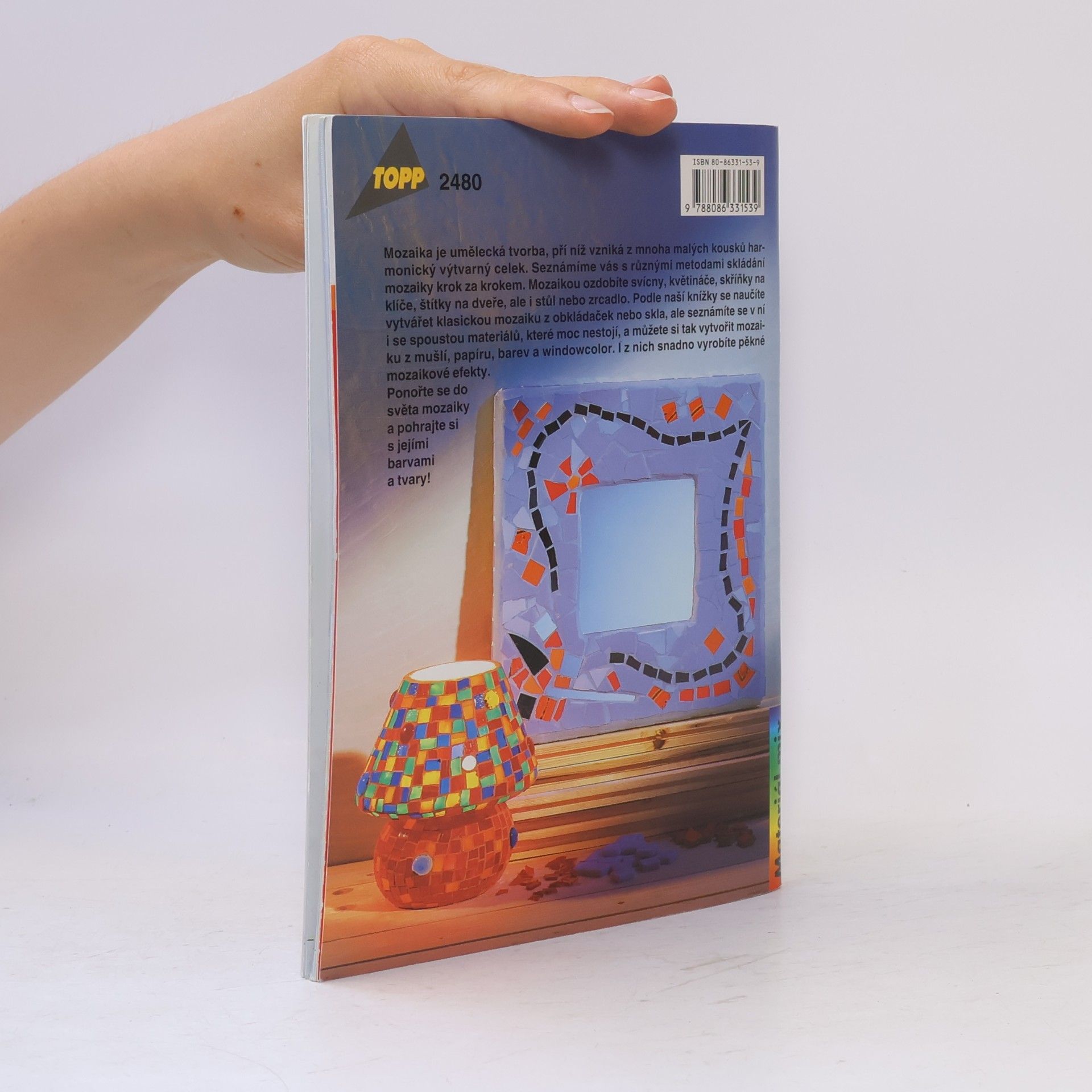 Autorenkollektiv Mozaika ze skla, windowcolor a dalších materiálů