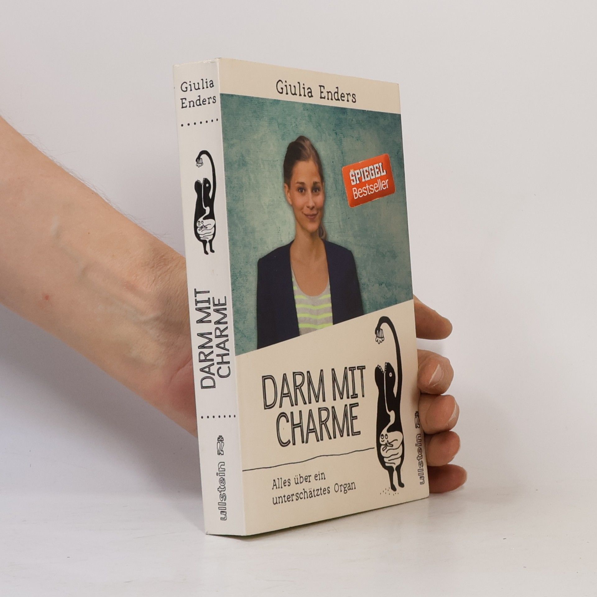 Giulia Ender Darm mit Charme