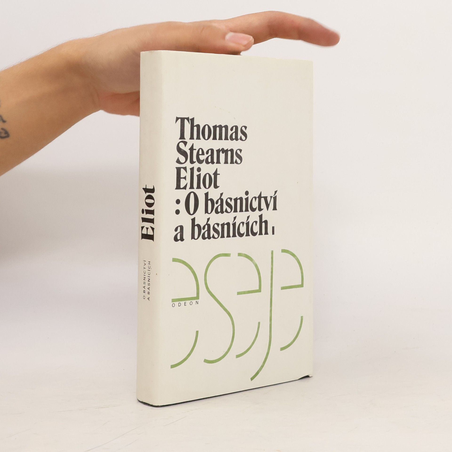 T. S. Eliot O básnictví a básnících