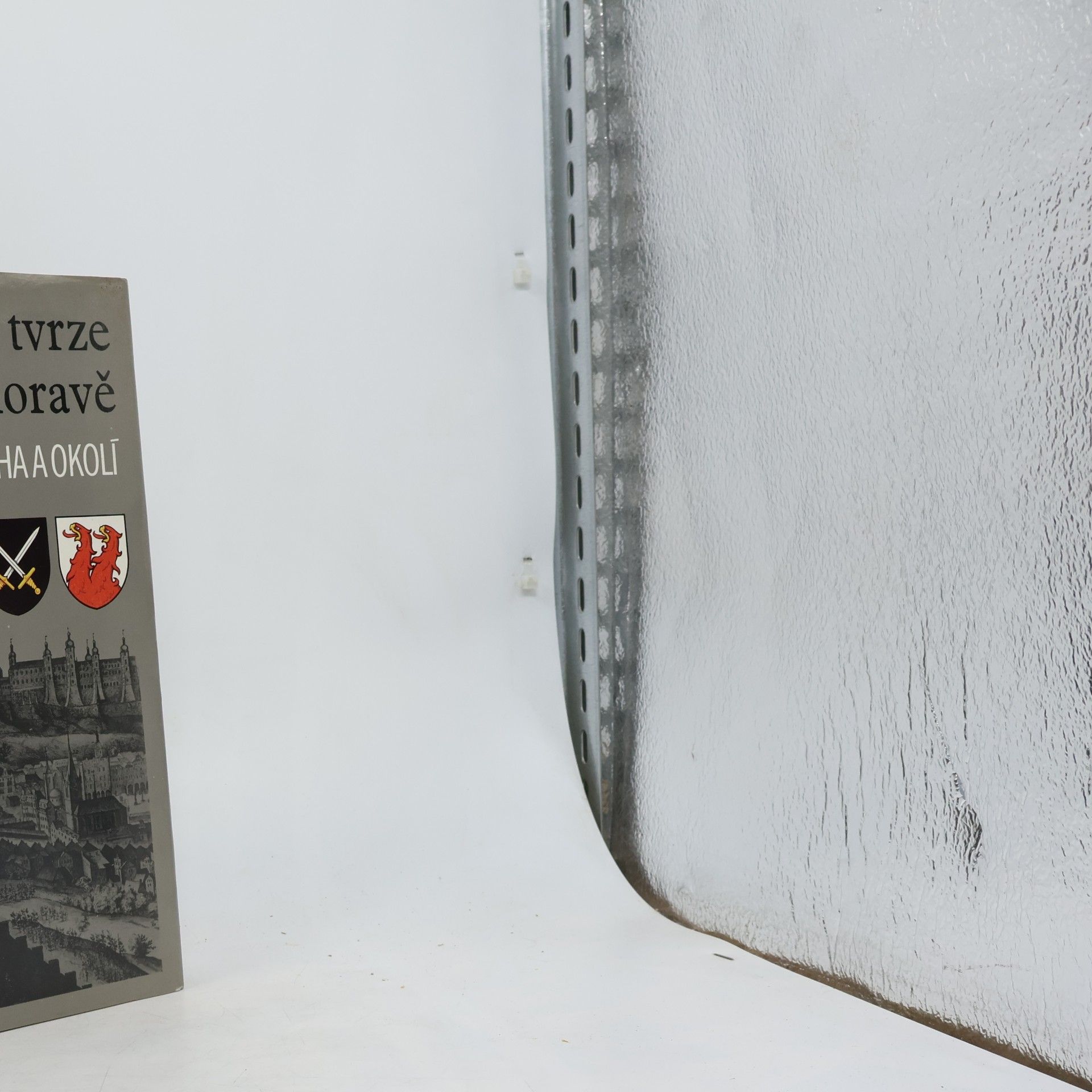František Holec Hrady, zámky a tvrze v Čechách, na Moravě a ve Slezsku VII. Praha a okolí