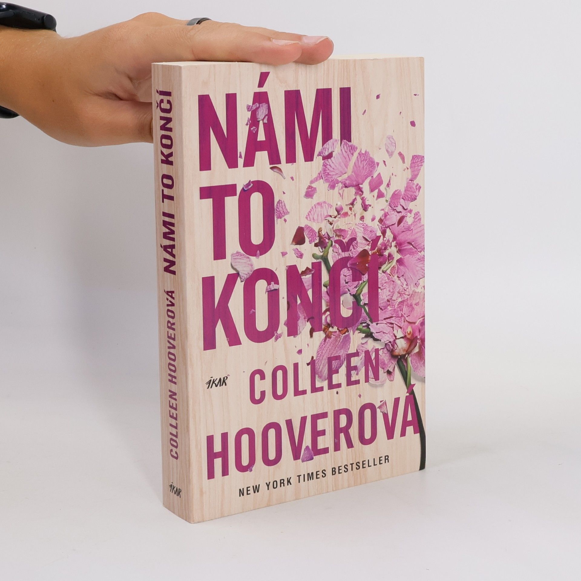 Colleen Hoover Námi to končí