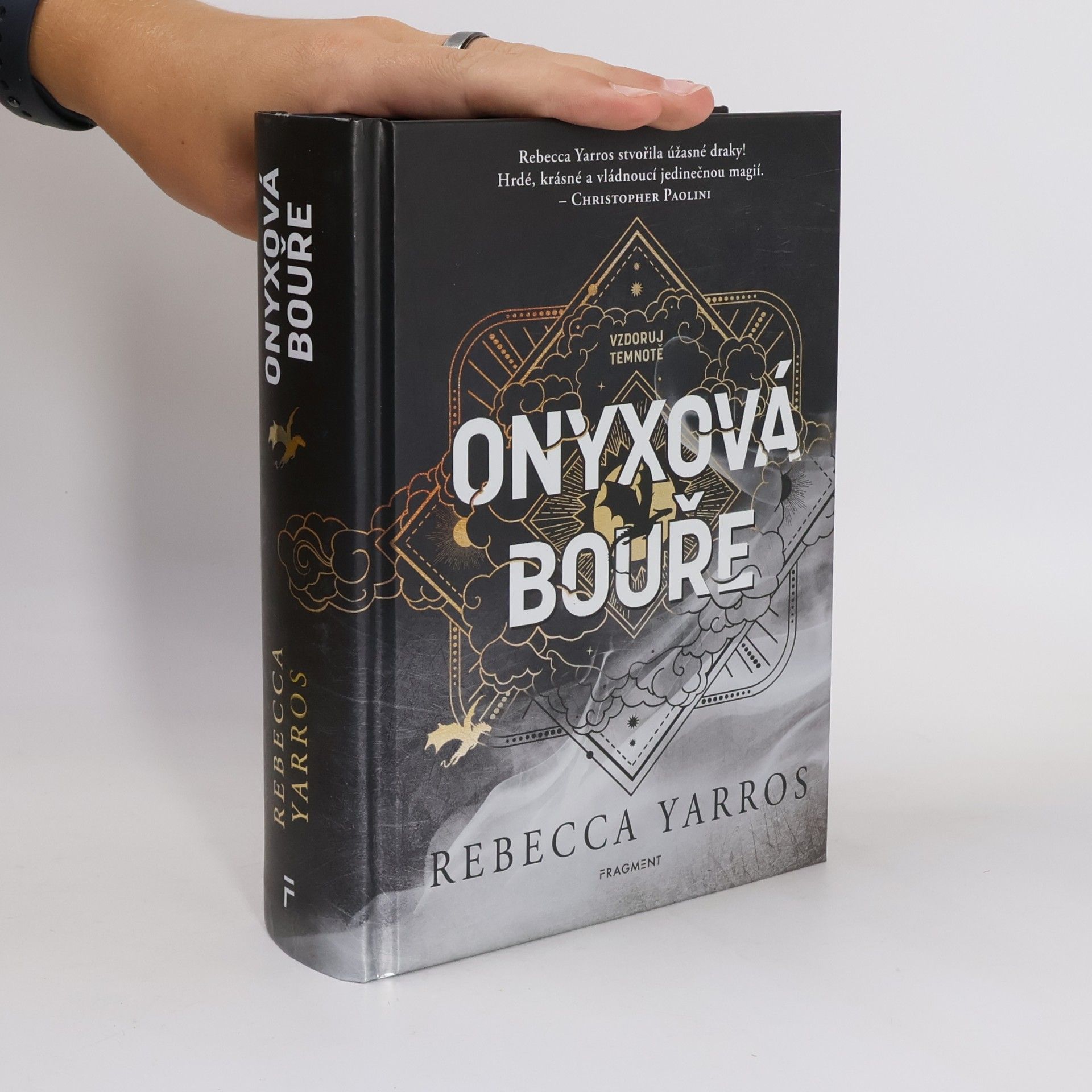 Rebecca Yarros Onyxová bouře