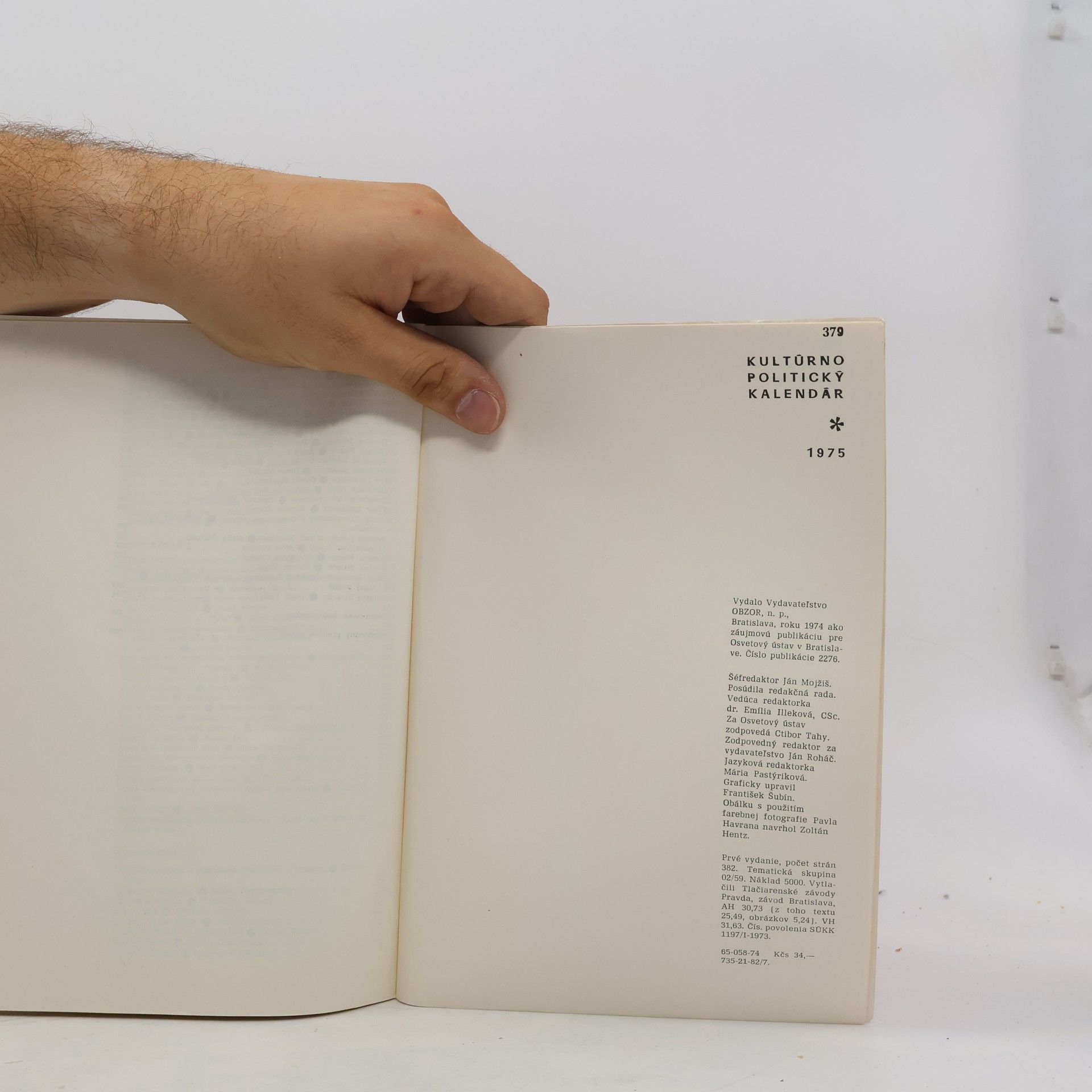 Kolektív autorov Kultúrno politický kalendár 1975