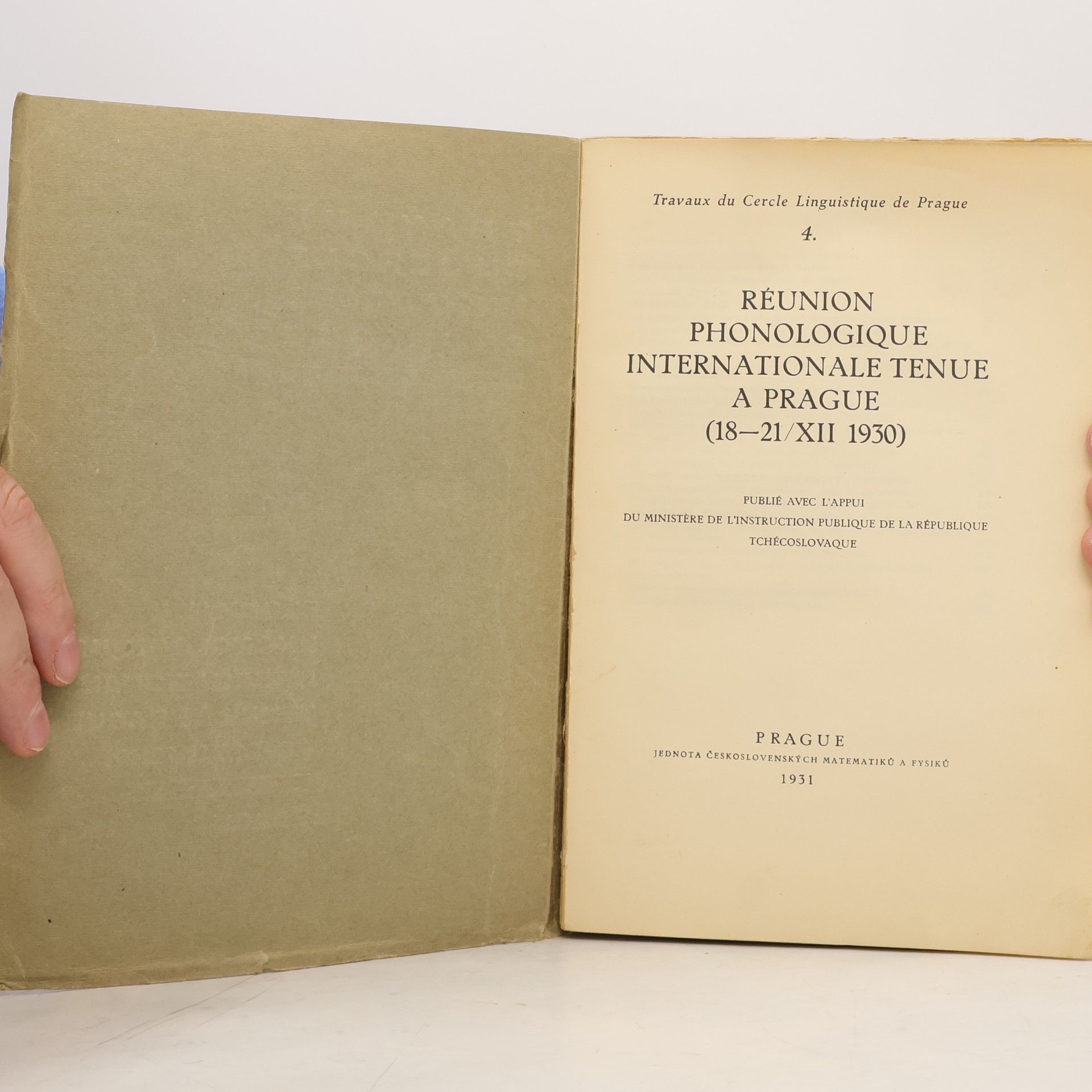 Collectif d'auteurs Travaux du Cercle Linguistique de Prague 4