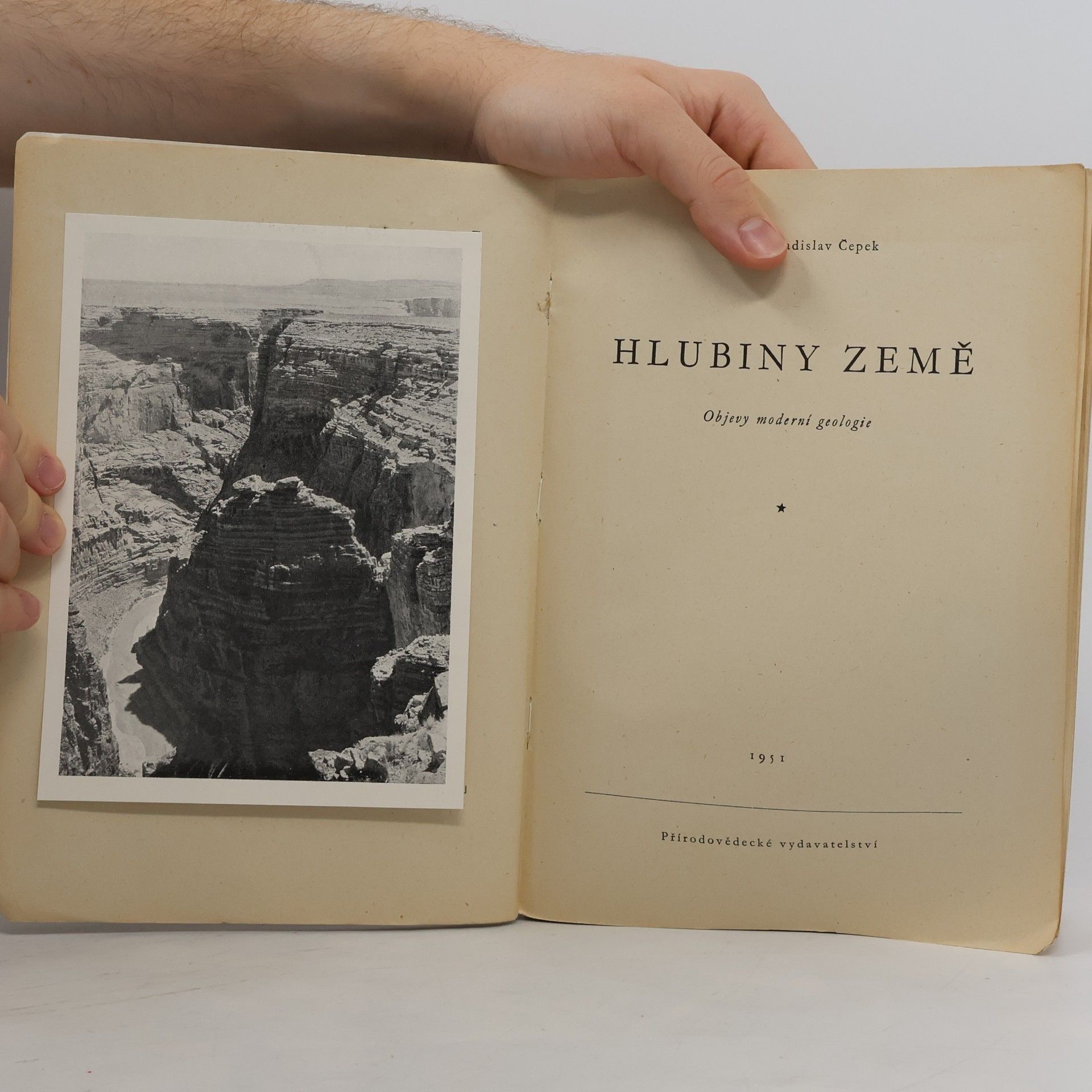 Ladislav Čepek Hlubiny země