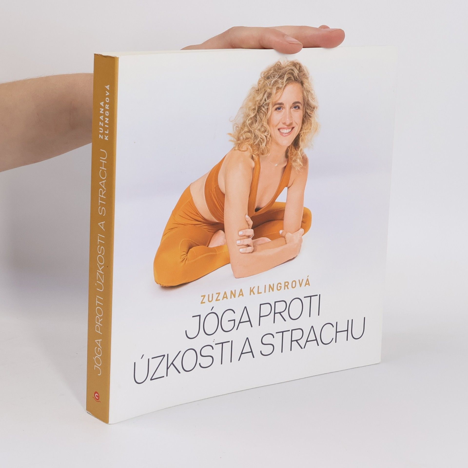 Zuzka Klingrová Jóga proti úzkosti a strachu