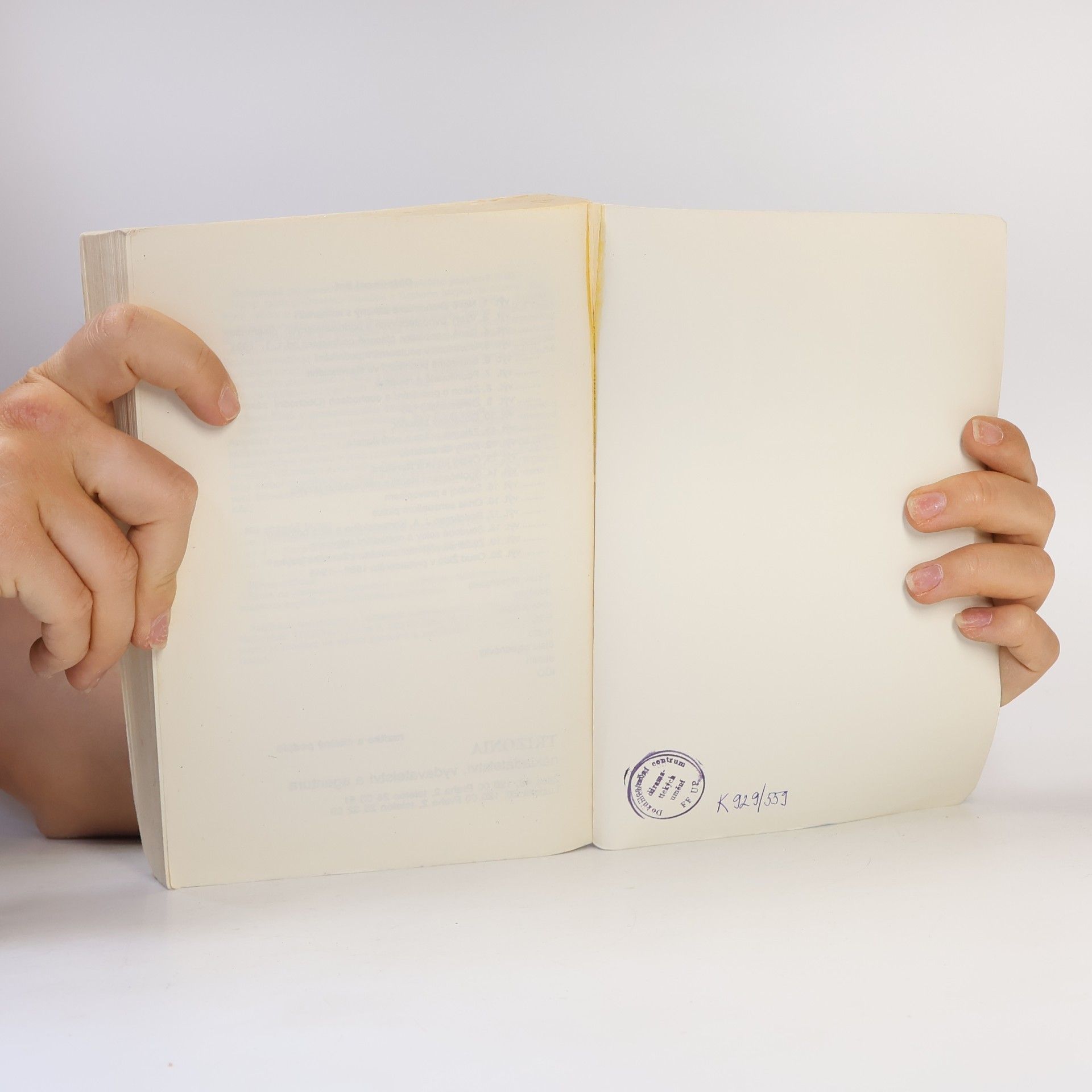 Jan Čulík Knihy za ohradou : česká literatura v exilových nakladatelstvích 1971-1989