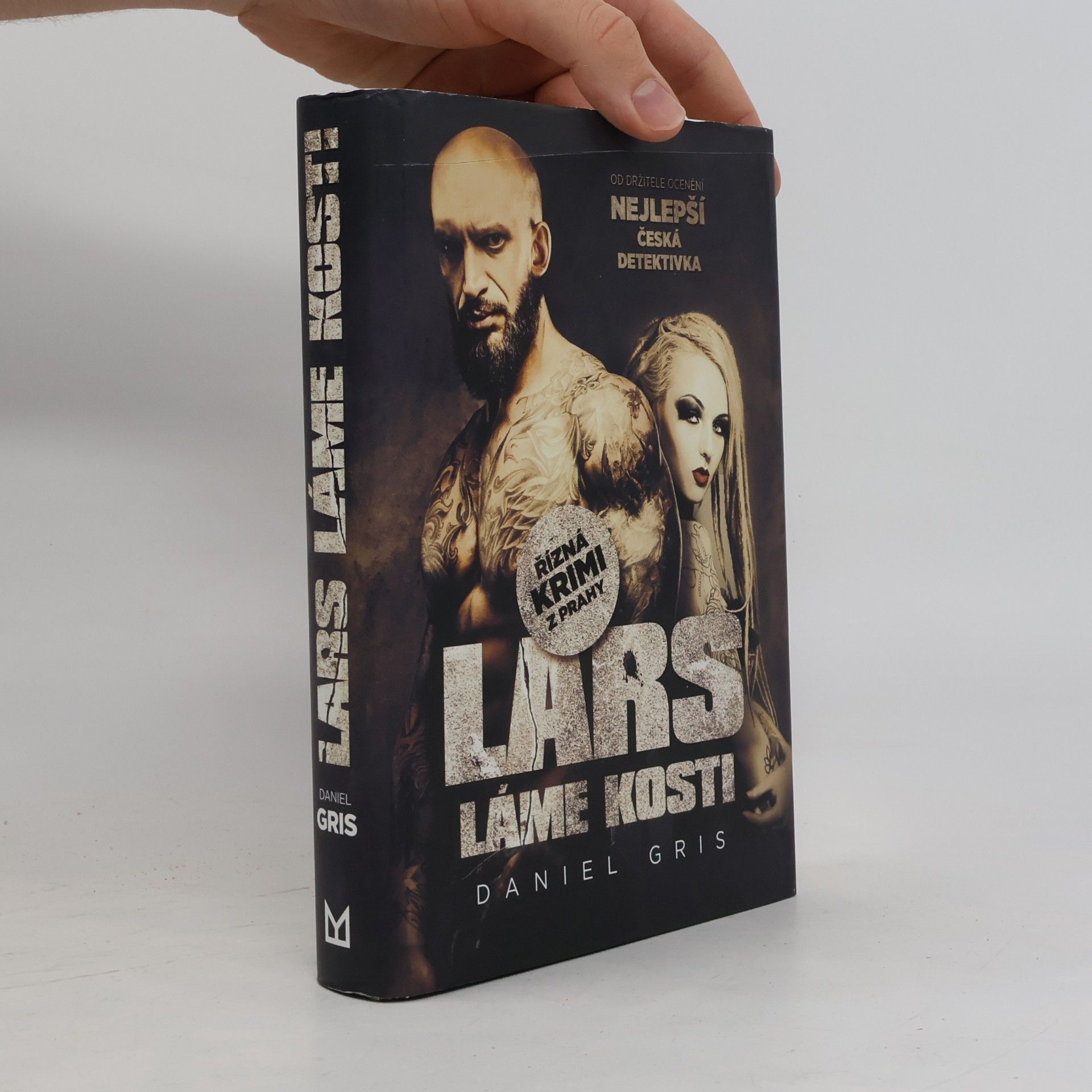 Daniel Gris Lars láme kosti