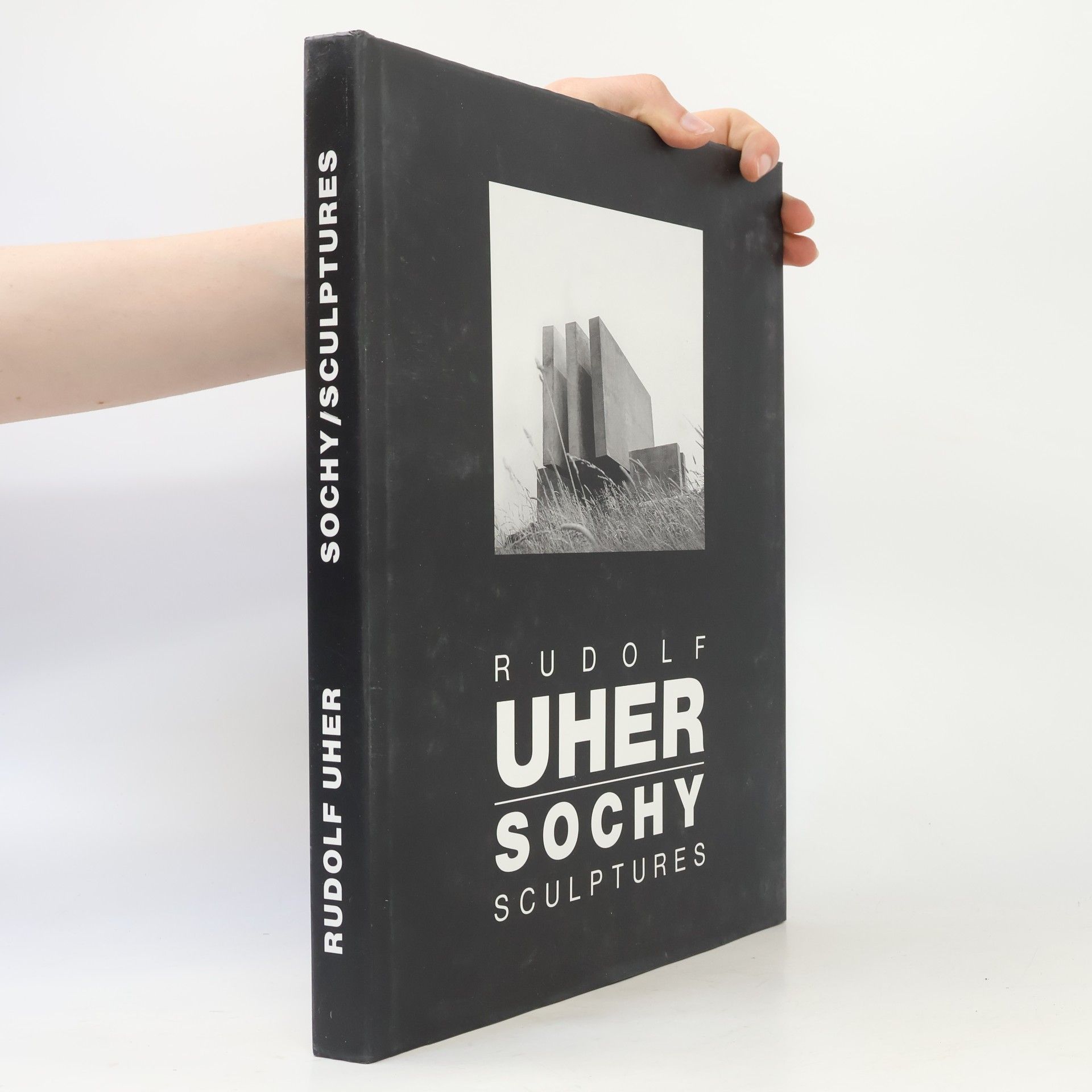 Sochy = Sculptures