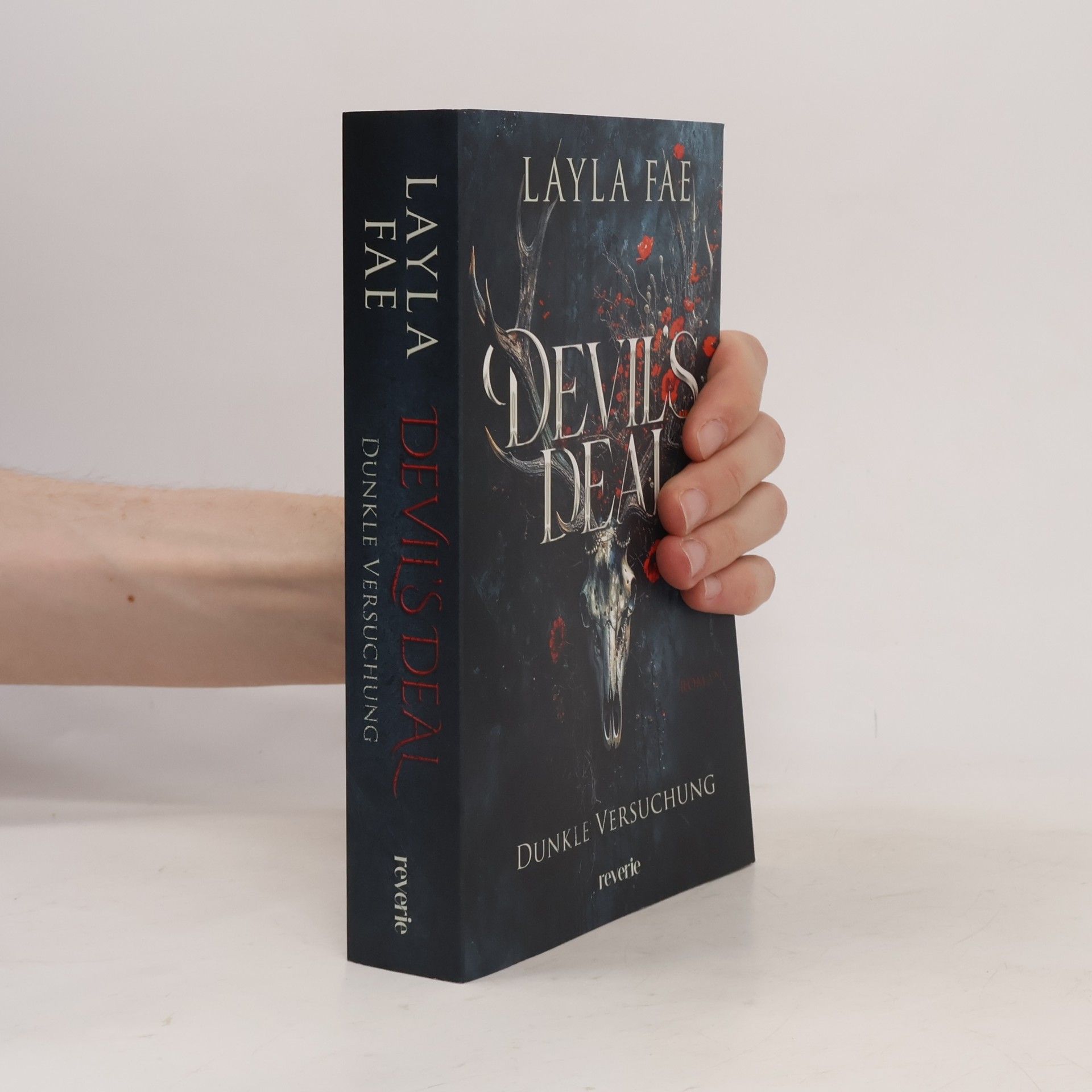 Layla Fae Devil's Deal. Dunkle Versuchung