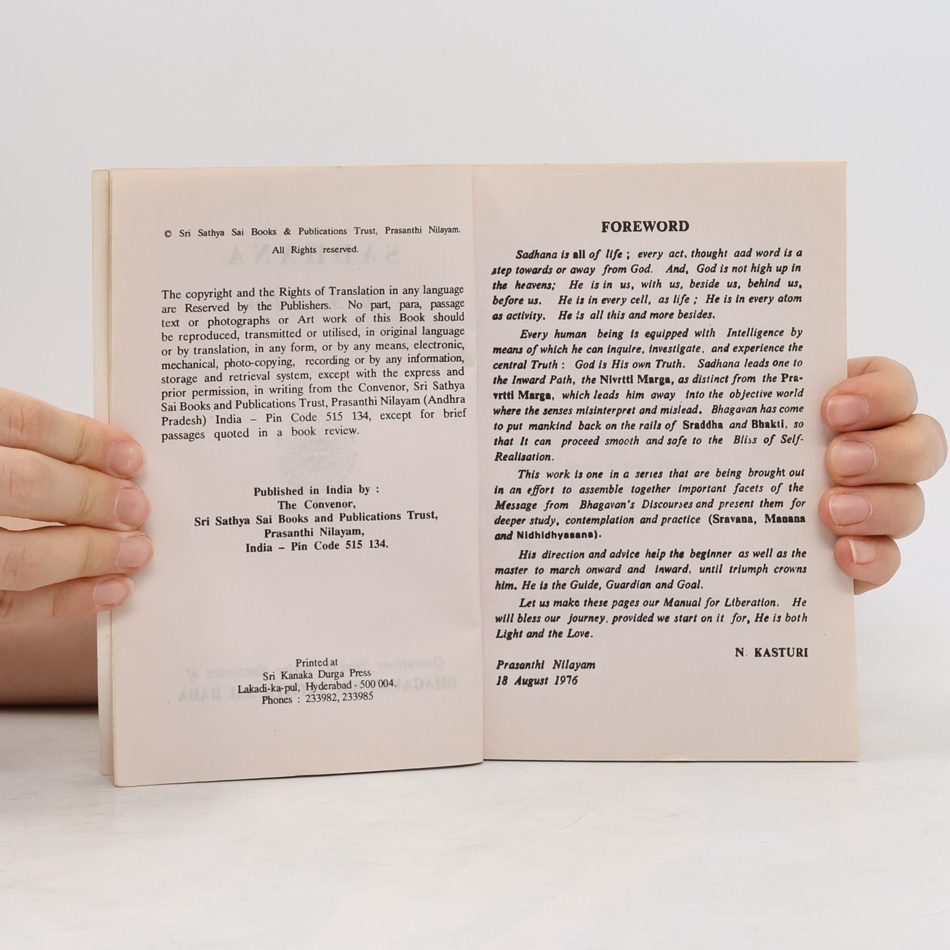 Autorenkollektiv Sadhana